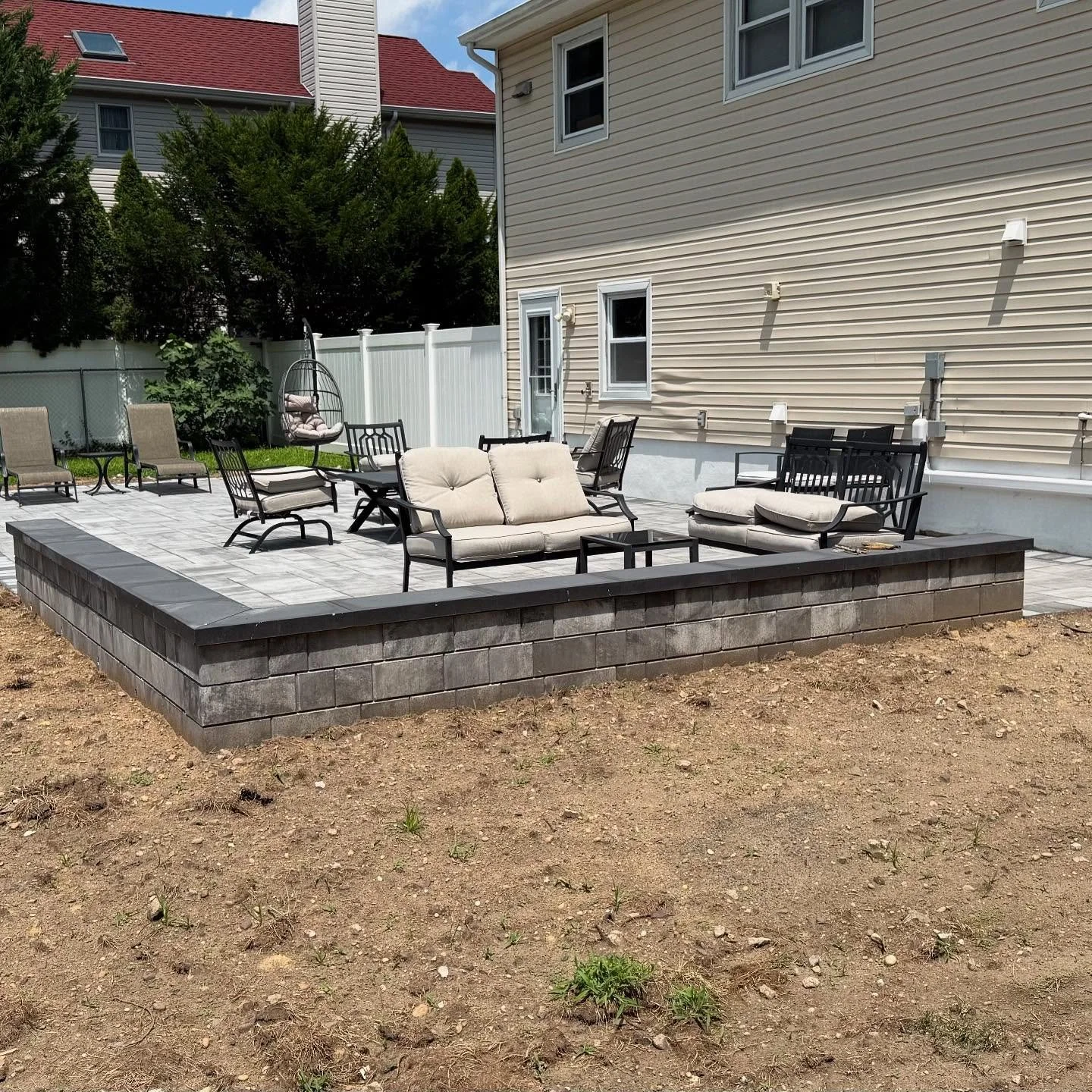 How to Design the Perfect Outdoor Living Space with NJ Hardscaping This Summer