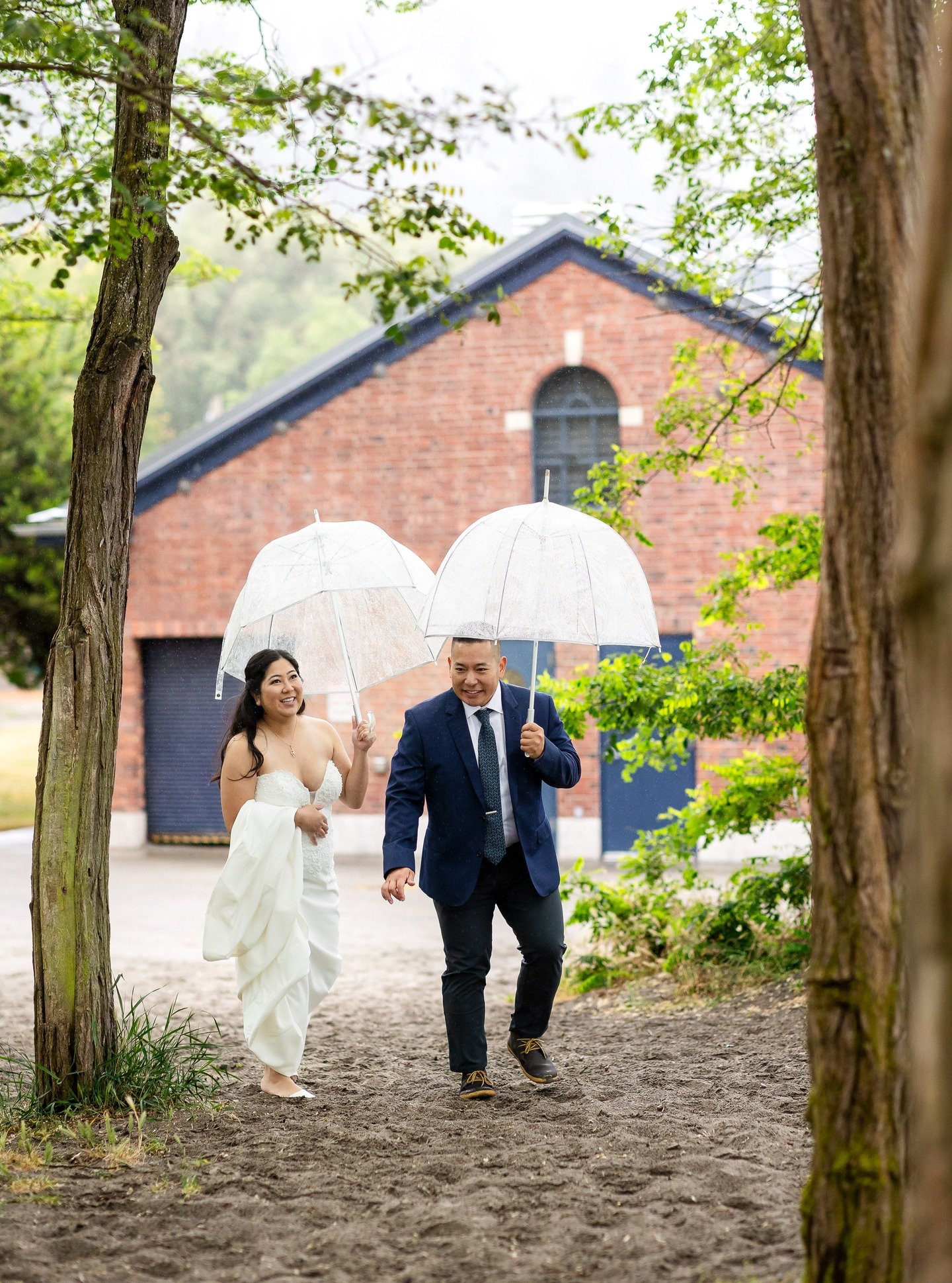 Rainy spring wedding days are as beautiful as summer sunshine. Plus, it's good luck!!