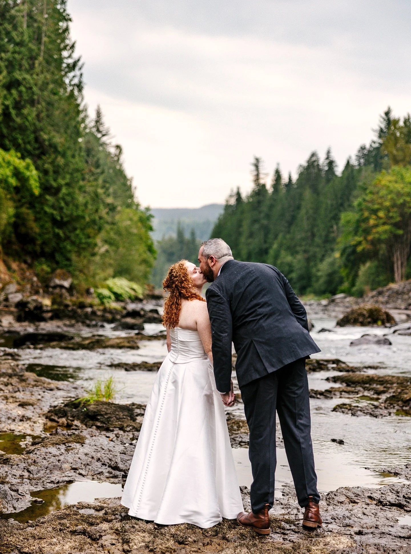 Waterfalls, woods, and hiking boots are always top of my list for elopement suggestions 🌲