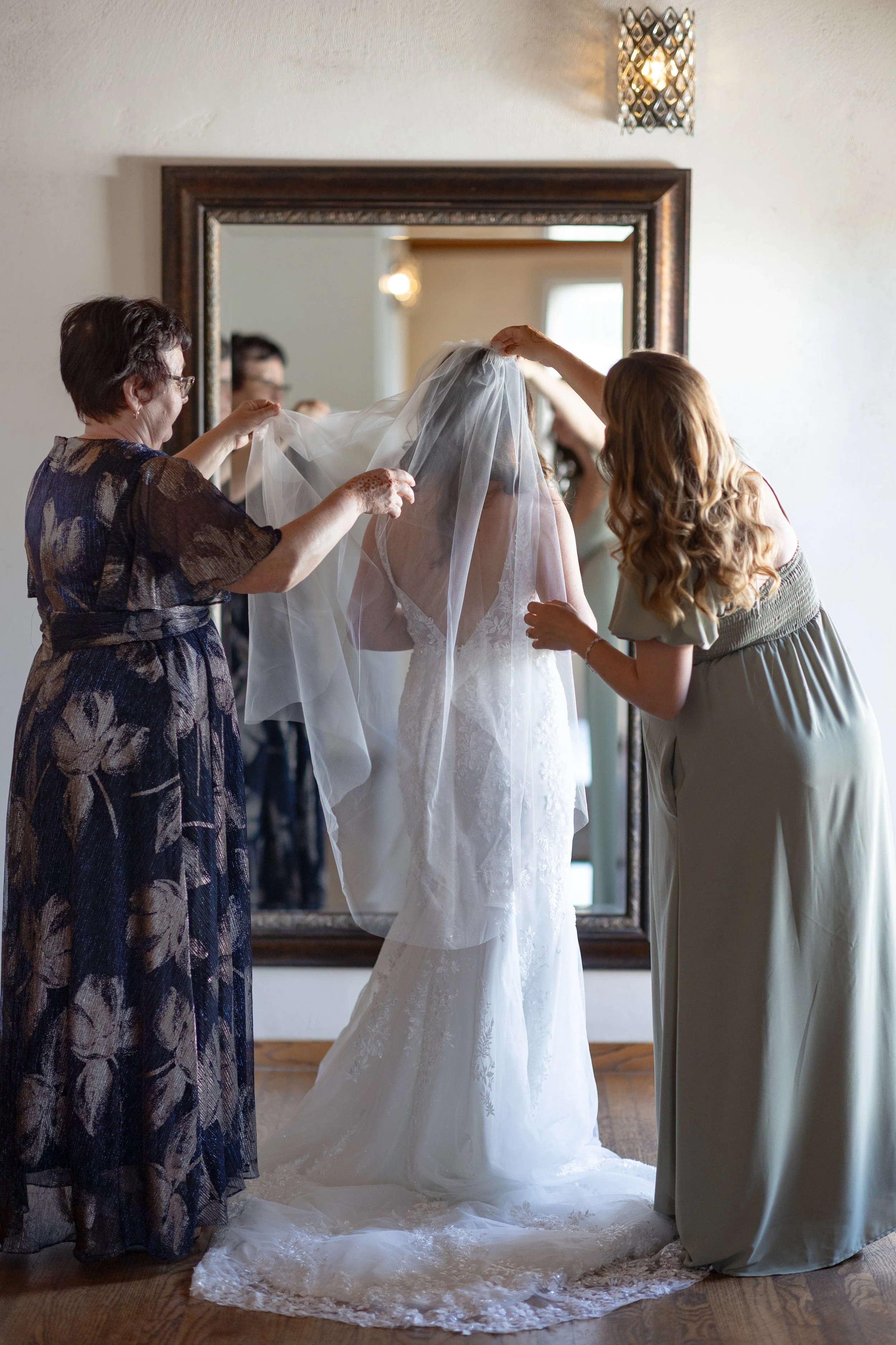 Best rated Vancouver wedding photographers