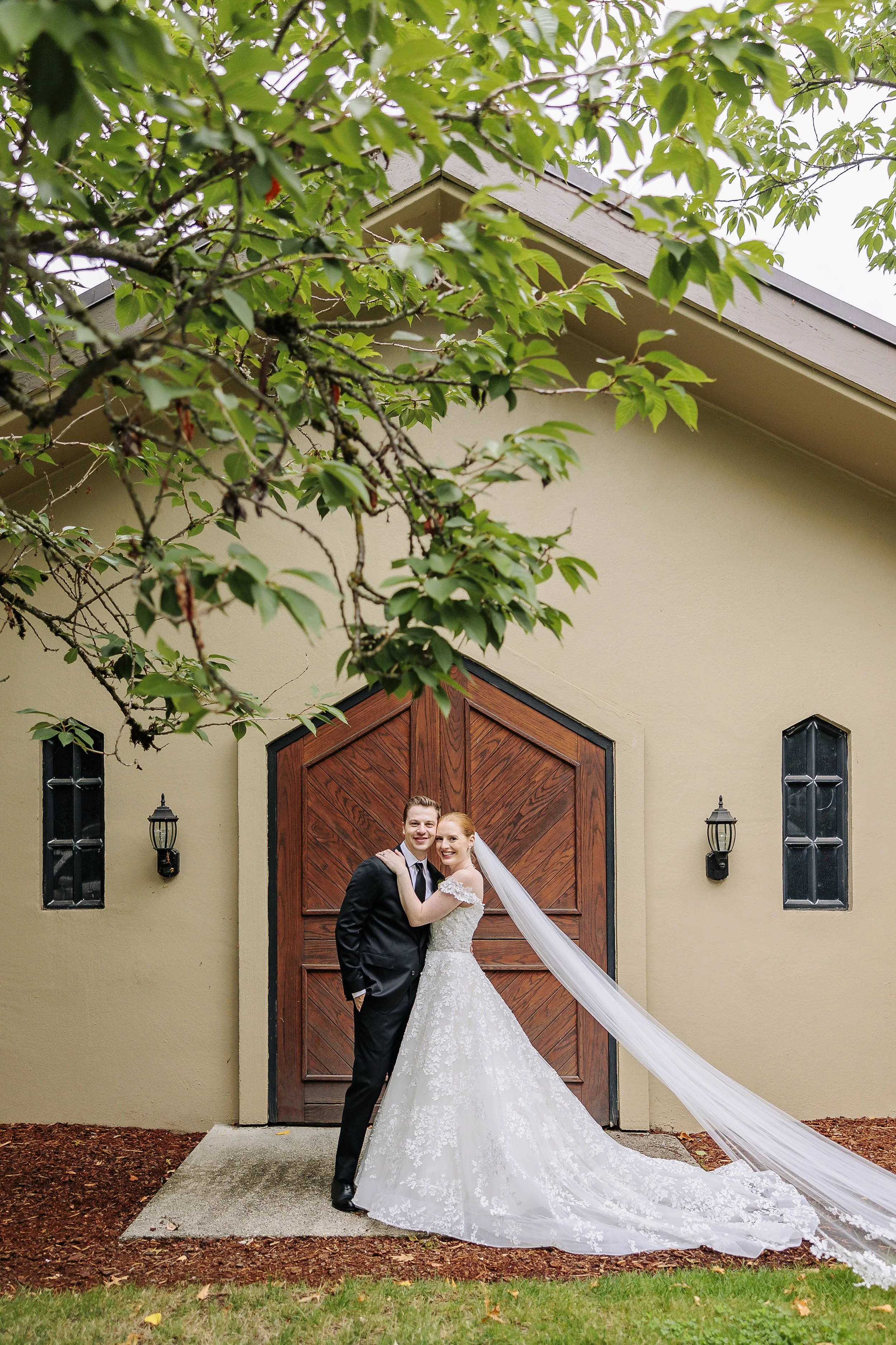 Best wedding photographers Vancouver for couples