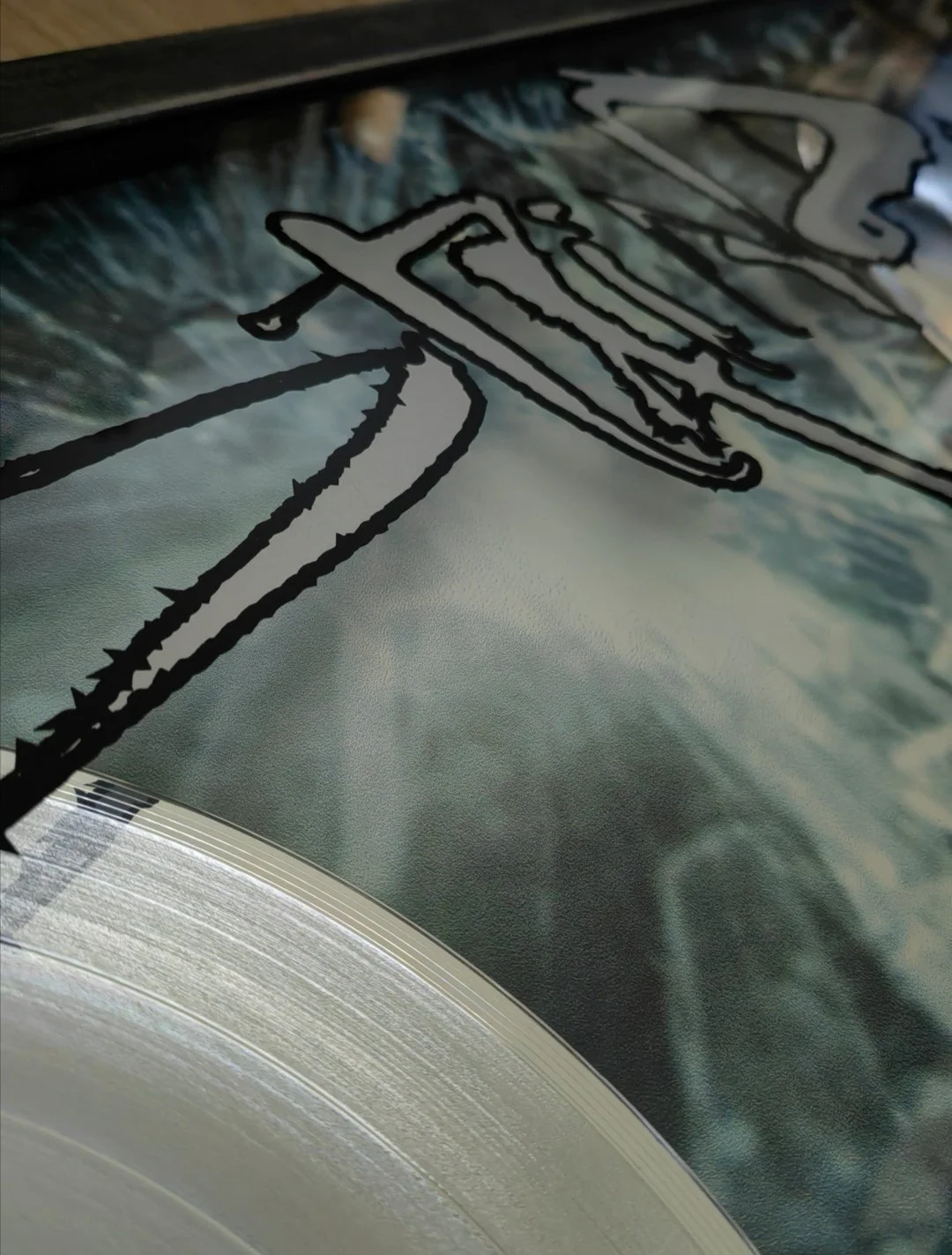 staind-break-the-cycle-dysfunction-platinum-award-riaa-g.jpg