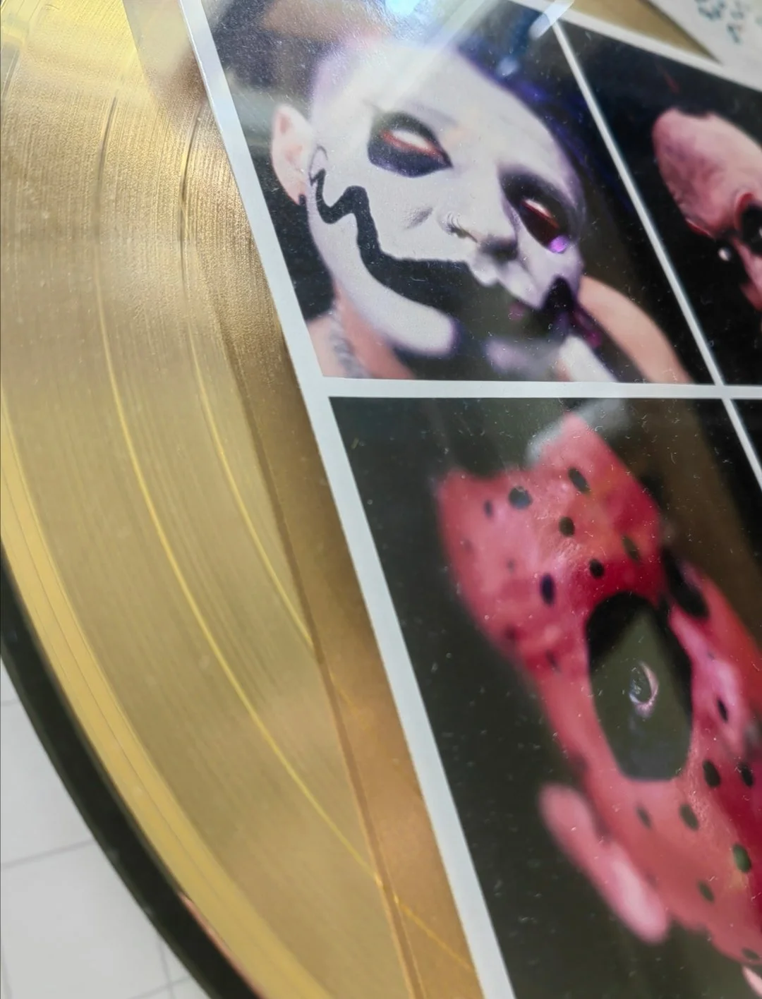 mudvayne-ld-50-gold-record-award-e.jpg