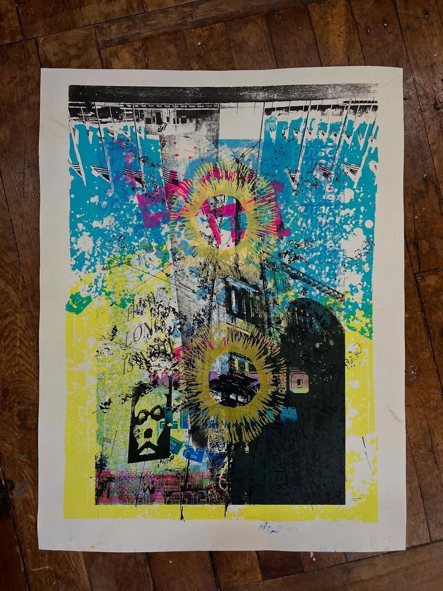 Look out it&rsquo;s #testprinttuesday! I&rsquo;m rarely in the studio on Tuesdays so this is a special treat for me that I am happy to share with you all. Join in the specialness. Breathe it in. Ahhh specialness. 

#print #screenprintinglife #screenp