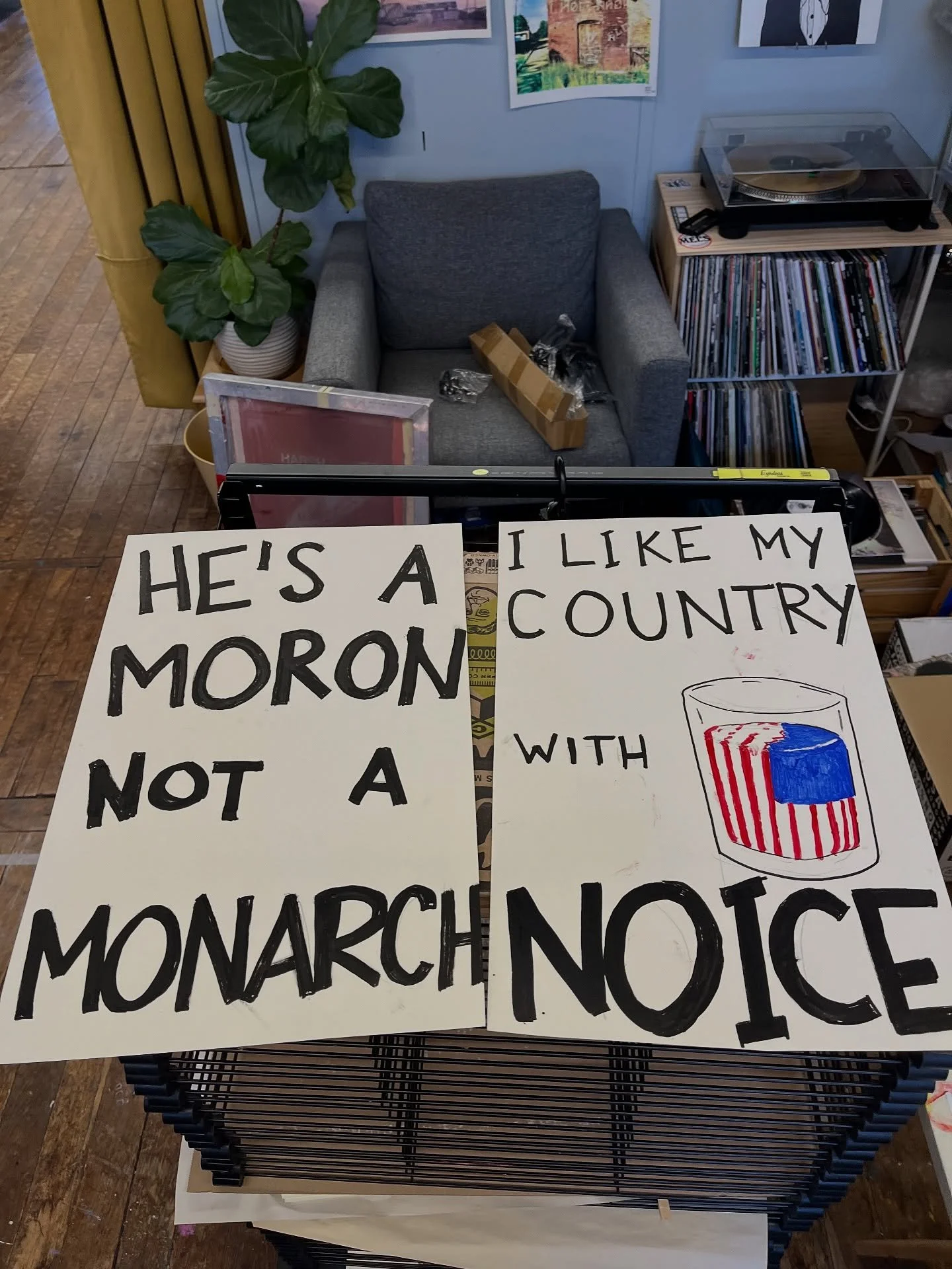 No kings. 

(And no kerning either, apparently.)