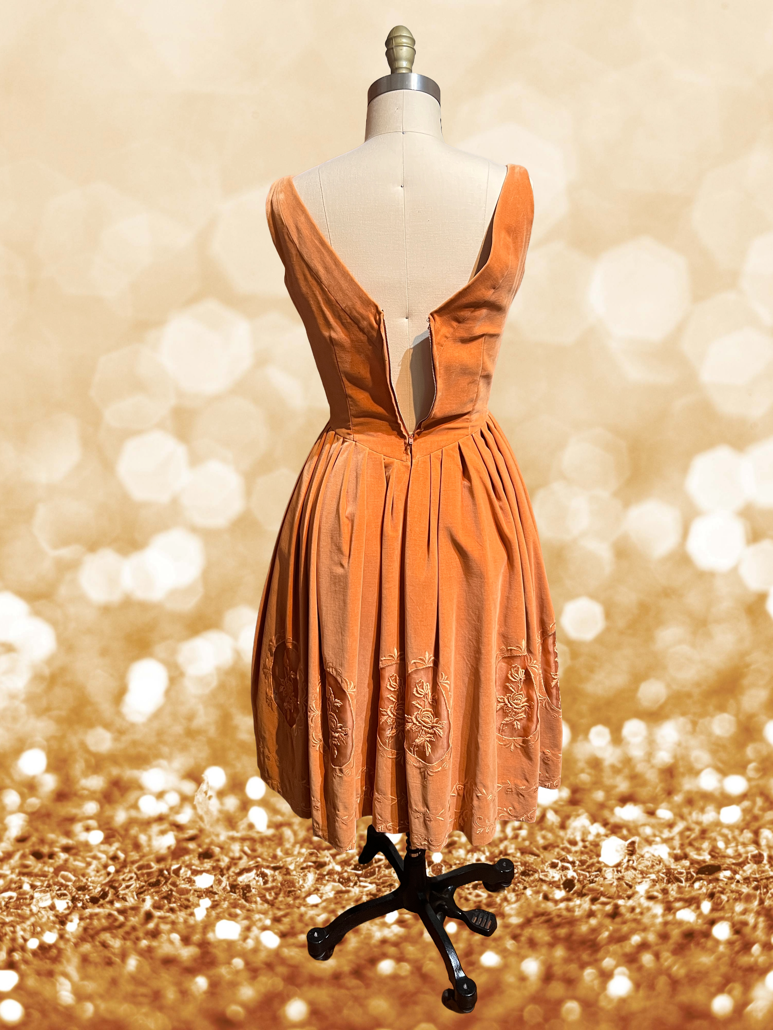 Elizabeth Taylor_03.png