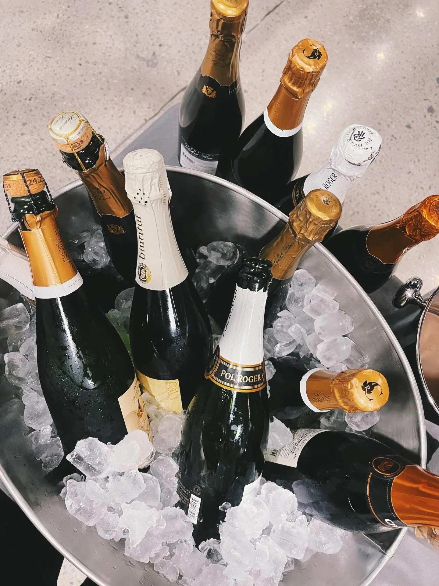 The countdown to 2026 is on! 🥂✨

New Year&rsquo;s Eve is just a few days away, and we have plenty of bubbles ready to go. Whether you&rsquo;re looking for the elegance of Classic Champagne, the easy-drinking bubbles of Prosecco, or refreshing Non-Al