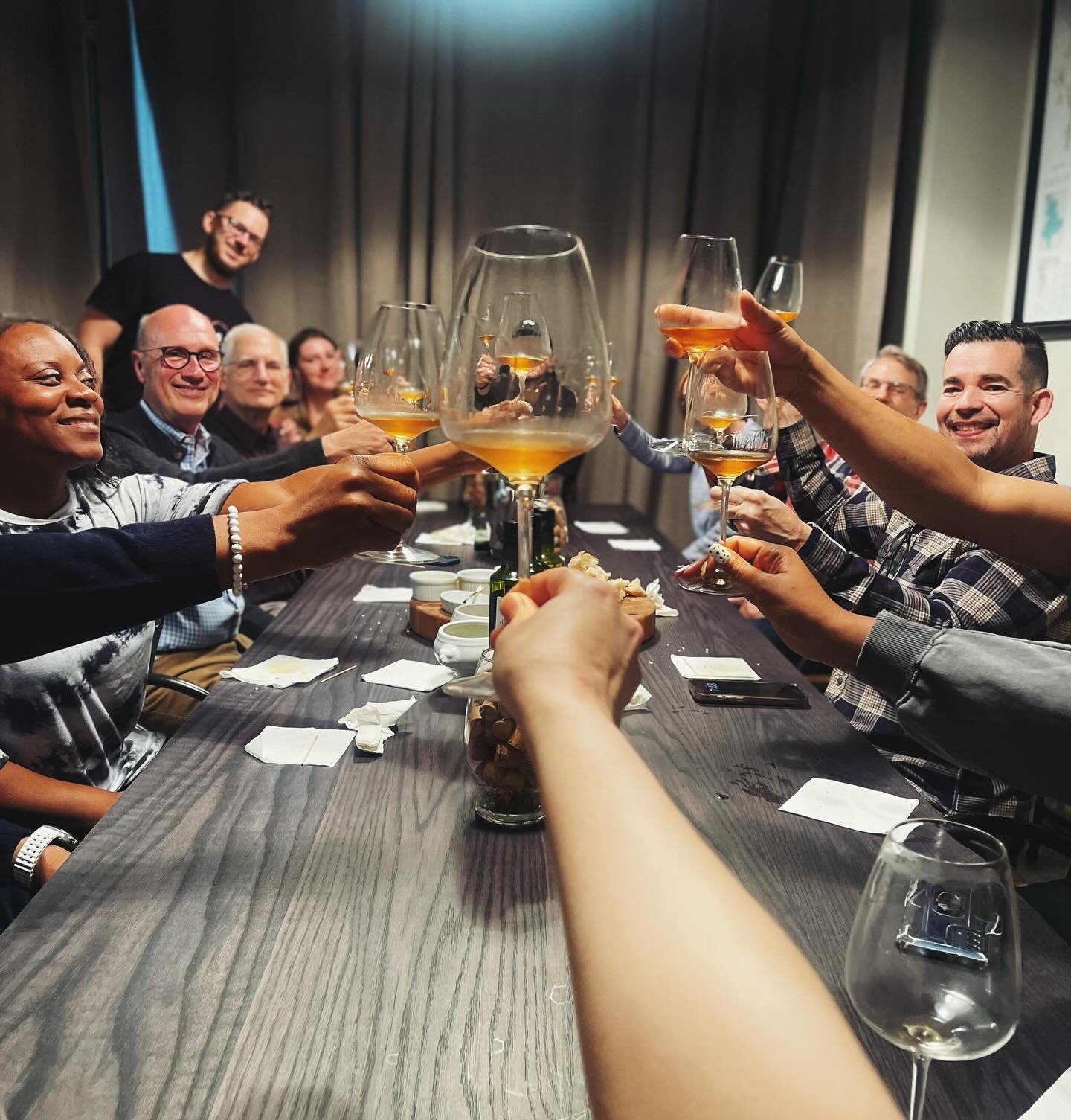 Cheers to an incredible start to our January Educational Tastings! 🥂✨

A huge thank you to everyone who joined us last night. We had a blast exploring wintertime white wines with you &mdash; proving that whites aren&rsquo;t just for summer. ❄️

If y