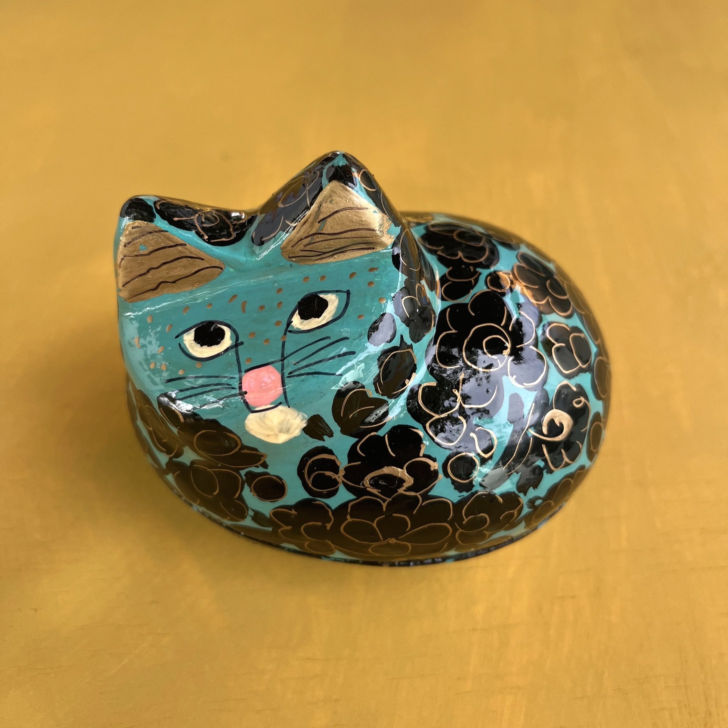 Papier-Mâché Cat Box