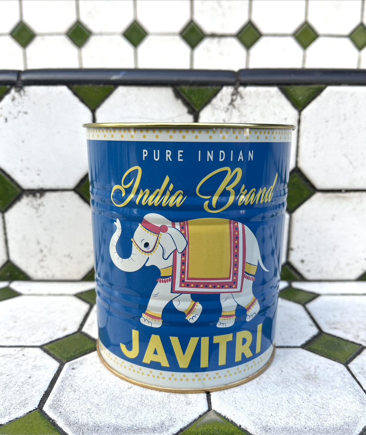 Decorative Tin | Javitri