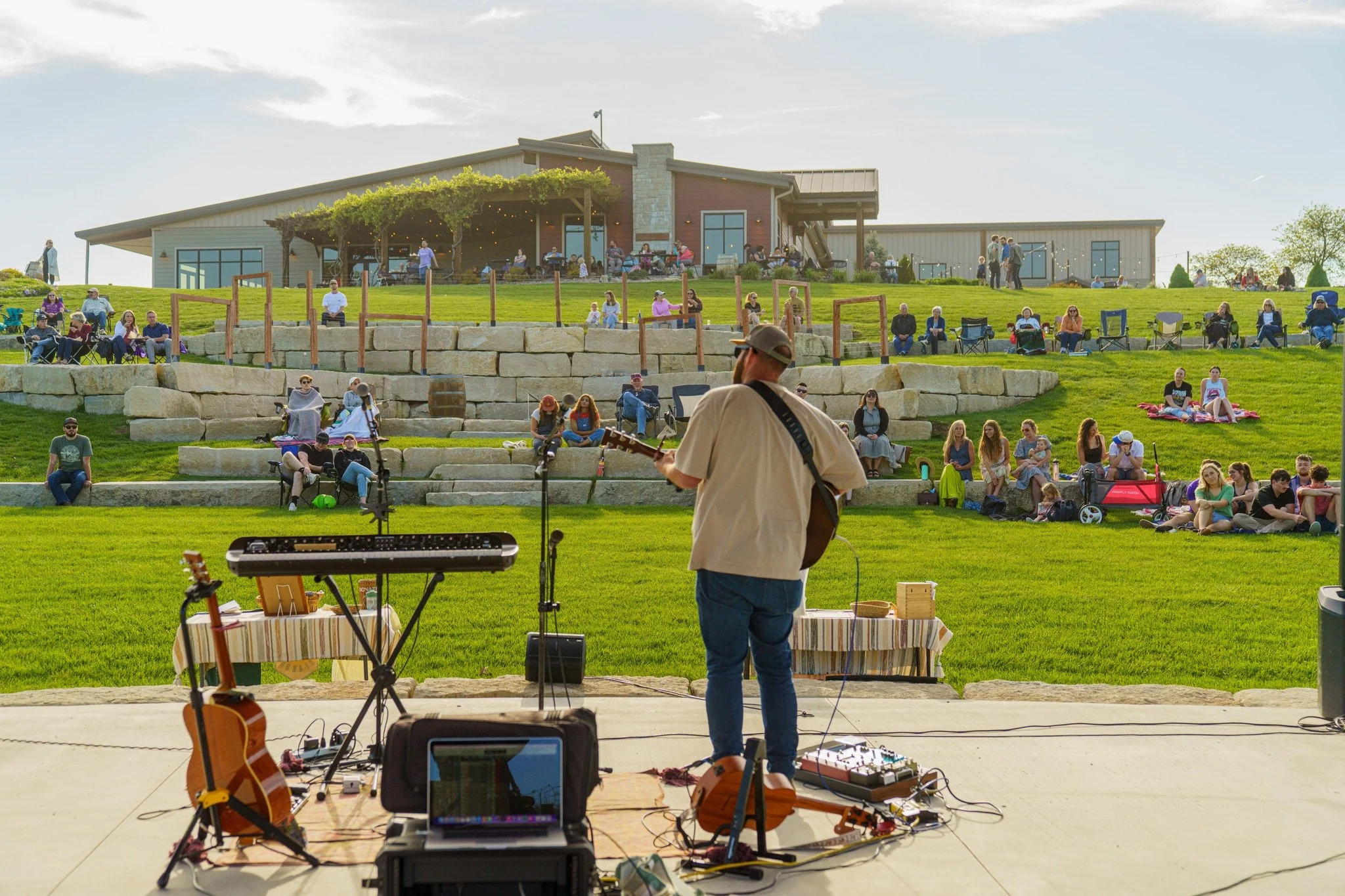 Photo by Liquid Art Winery