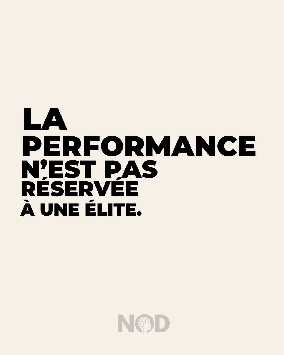 La performance, on a tous grandi avec la m&ecirc;me image.
Un podium, un chrono, une barre charg&eacute;e &agrave; bloc.

Mais la performance la plus r&eacute;elle, elle ressemble souvent &agrave; &ccedil;a :
Monter trois &eacute;tages sans s'arr&eci