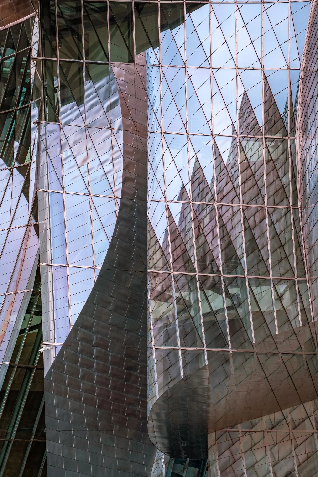 iridiscencia-visiones-de-acero-steel-visions-guggenheim-bilbao-juan-carlos-marcos.jpg.jpg