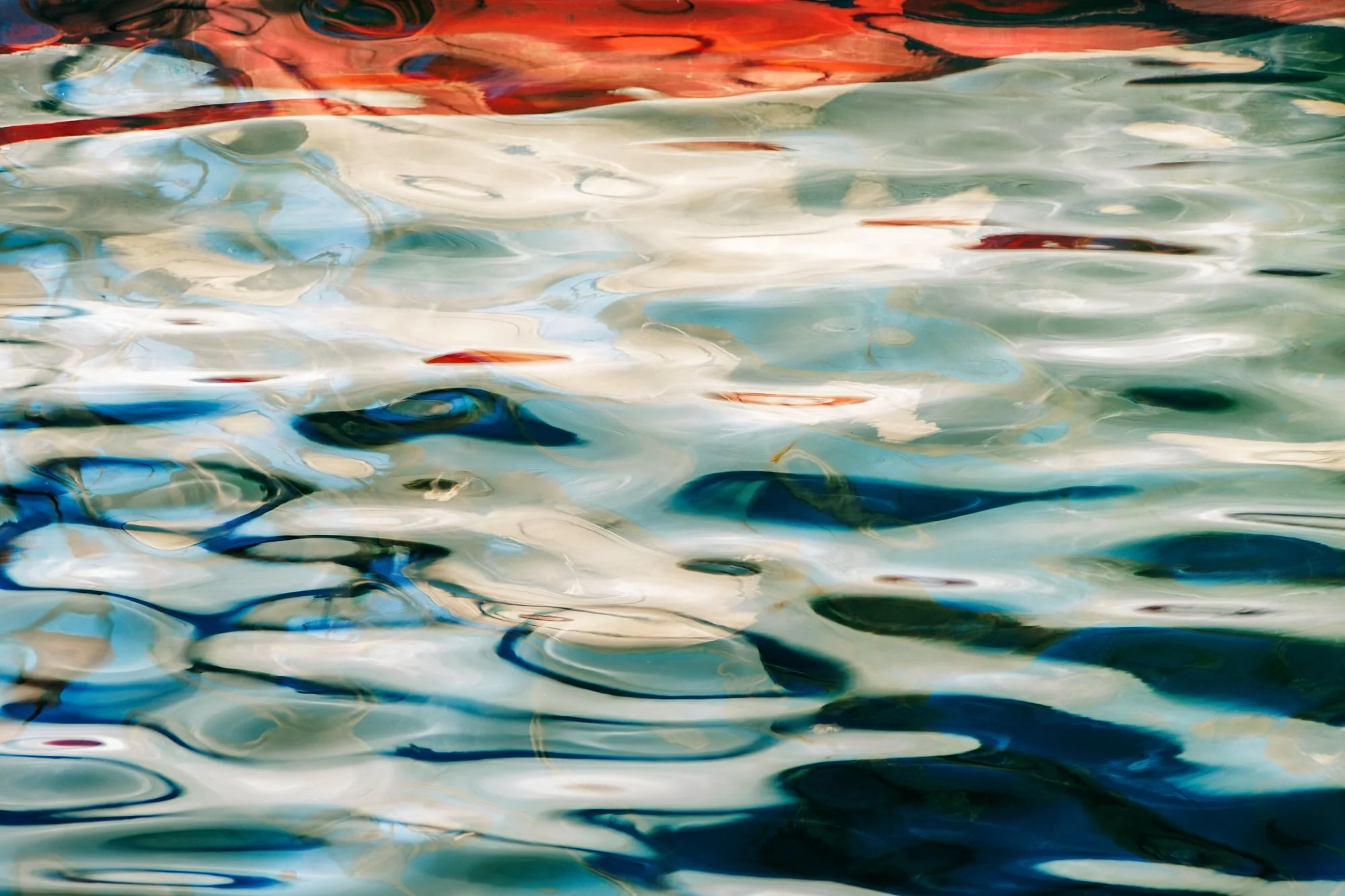 sinfonia-de-colores-08-reflejos-puerto-denia-blanco-turquesa-fotografia-fine-art.jpg.jpg