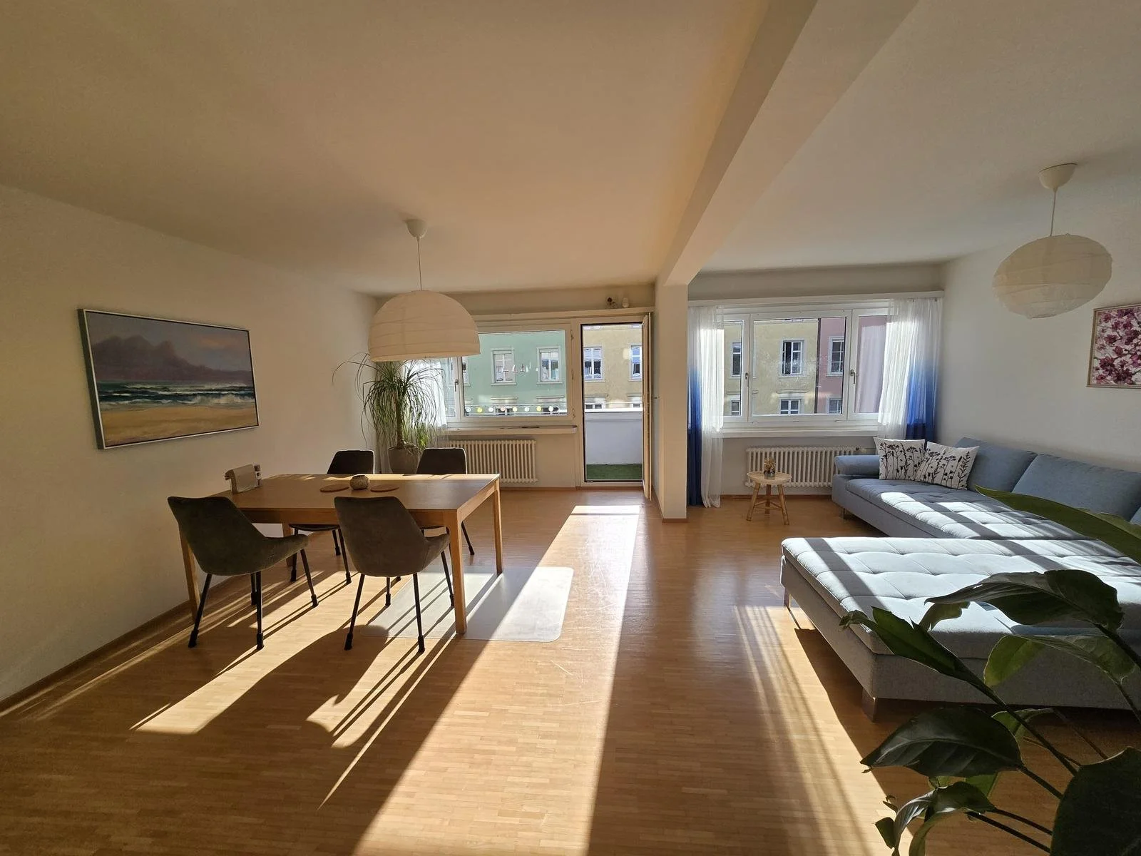 01 - Wohnen_Essen 02.jpeg