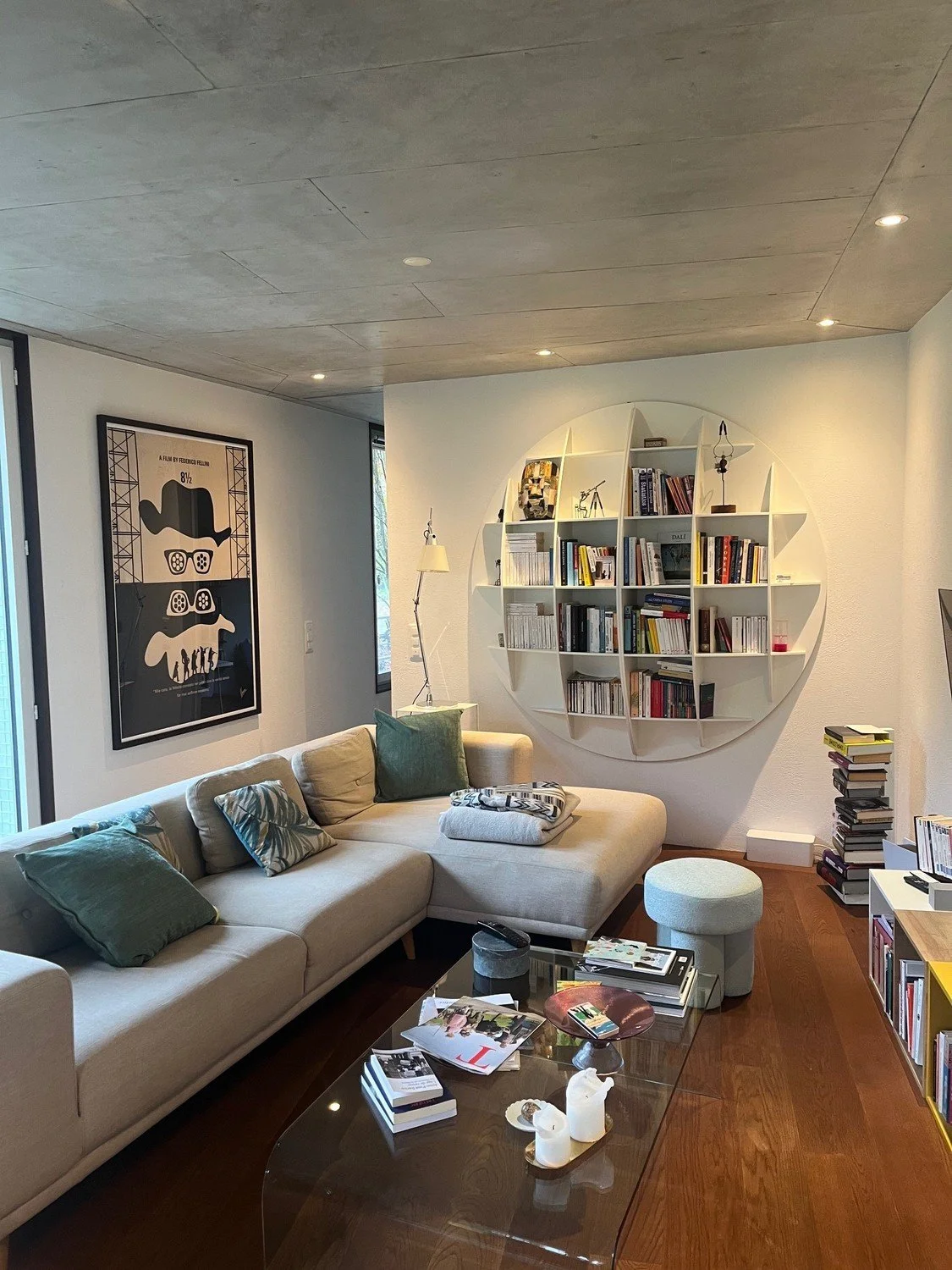 3.5-Rooms Apartment with Stylish Interior and Garden in Zurich Wiedikon