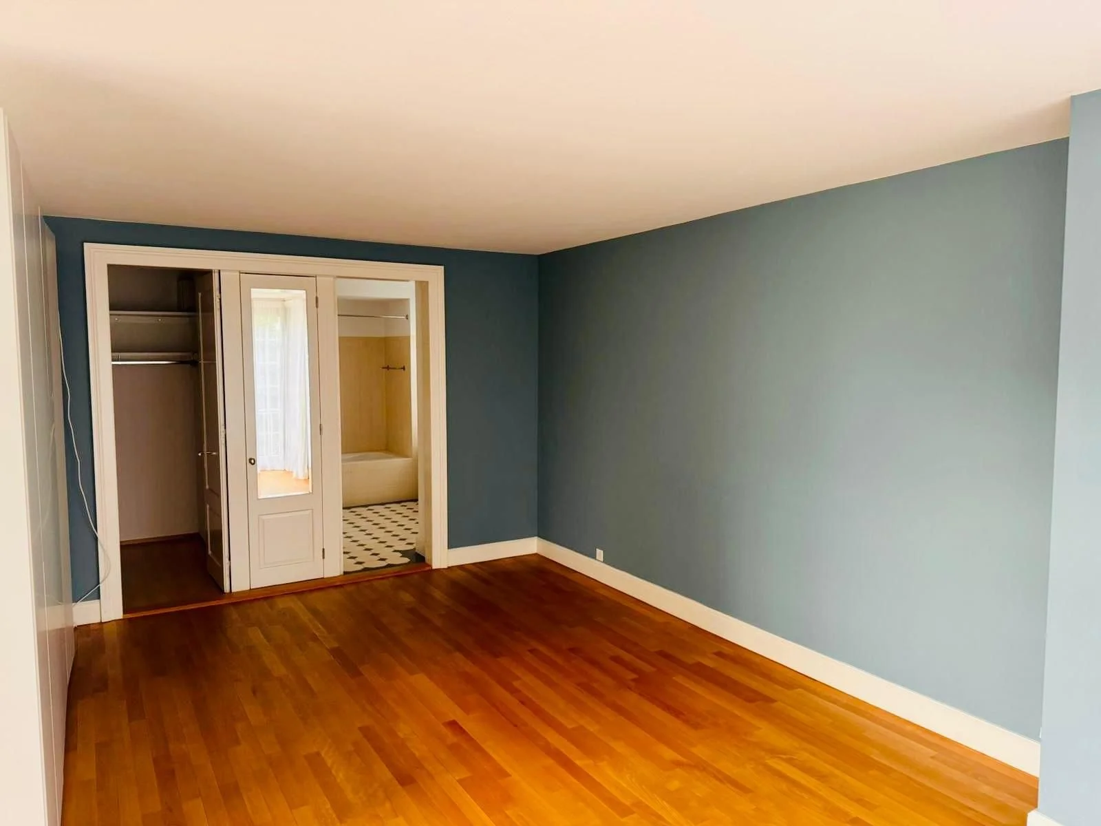 Bedroom1_2.jpg