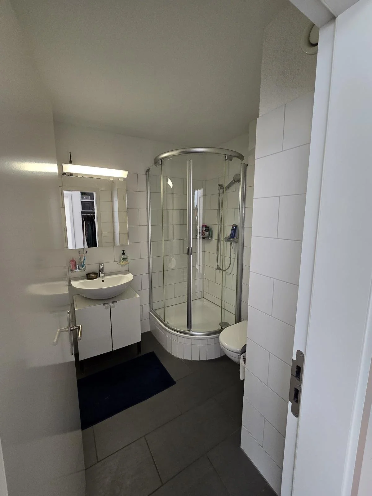 04 - Badezimmer 02.jpeg