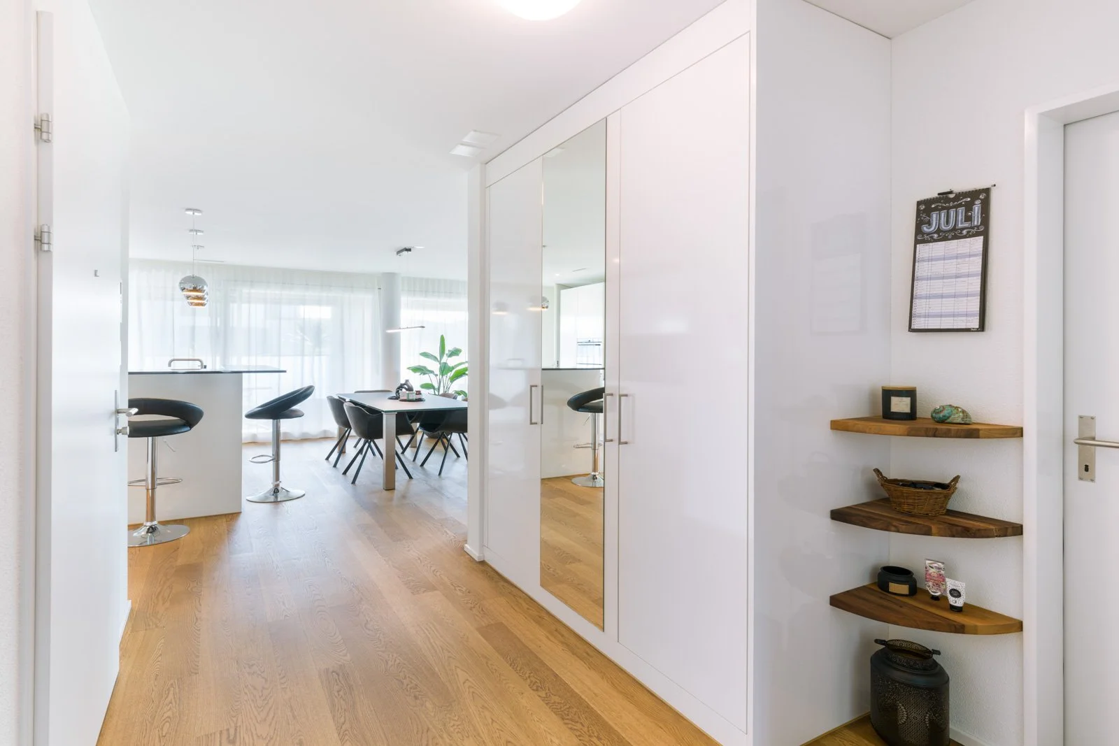 Inviting entrance area