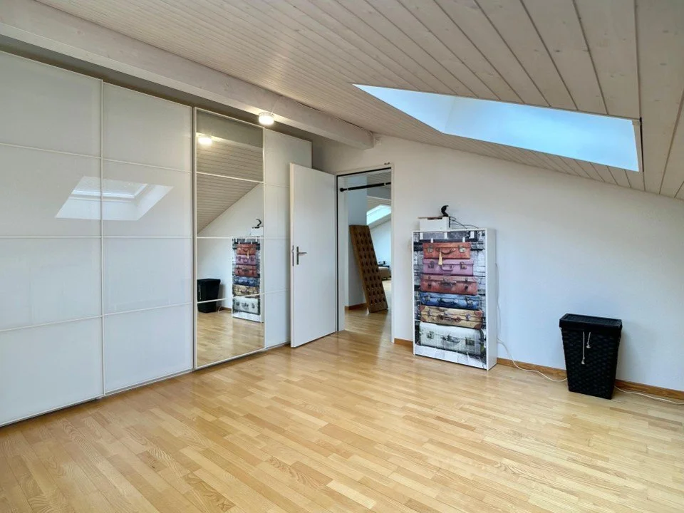 5 - Bedroom 2 - 2.jpg