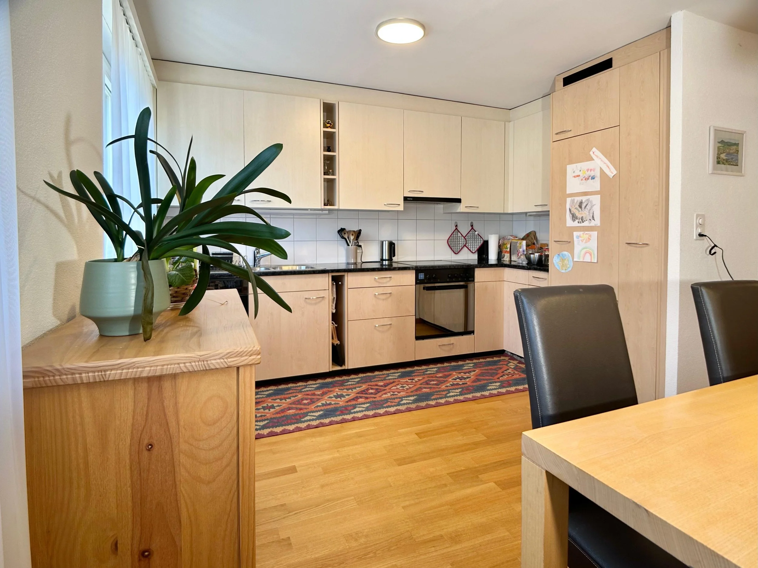 03 - Kitchen 1.jpeg