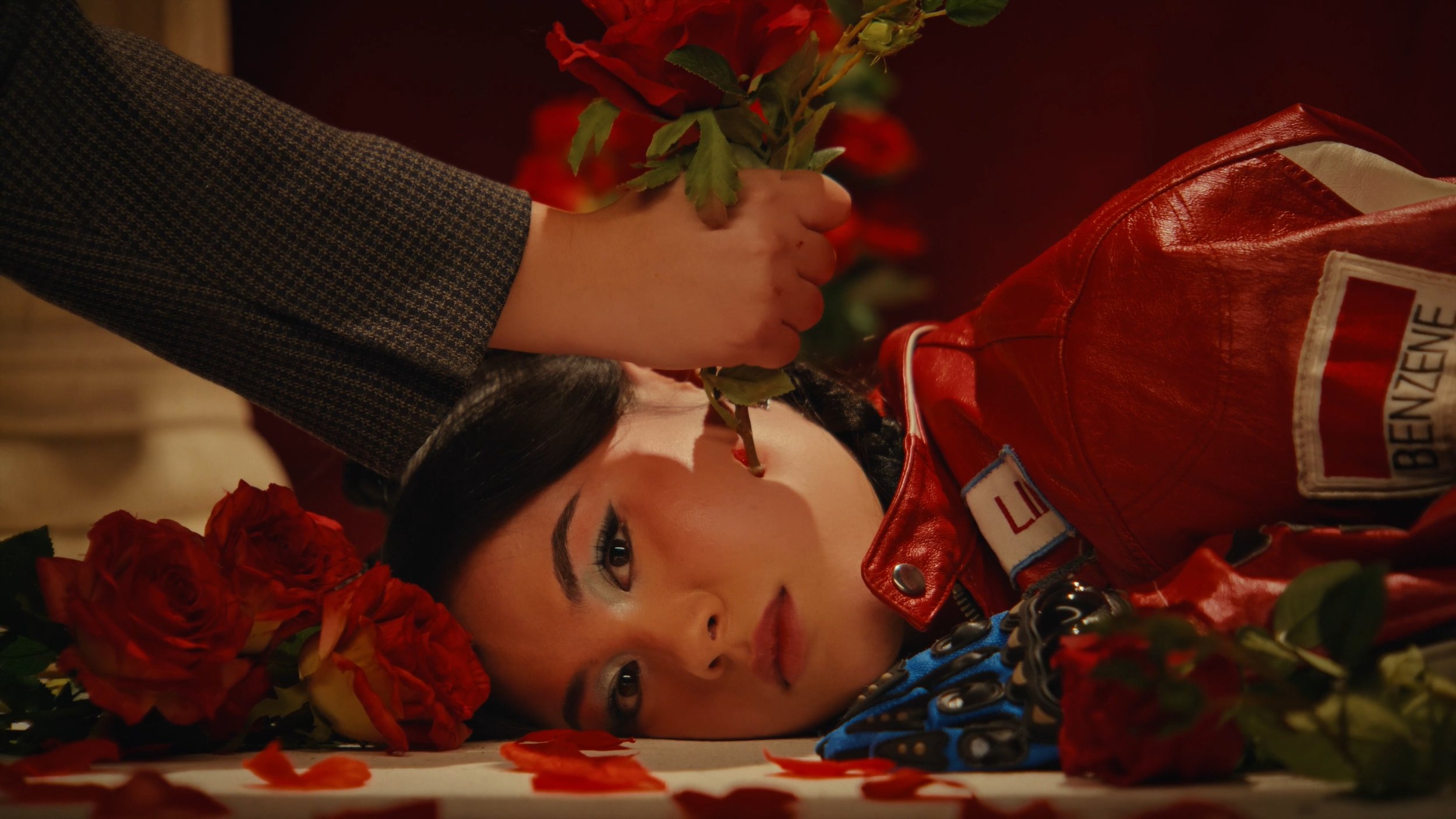 rabbithole_full (2160p).mp4_1.111.1.jpg