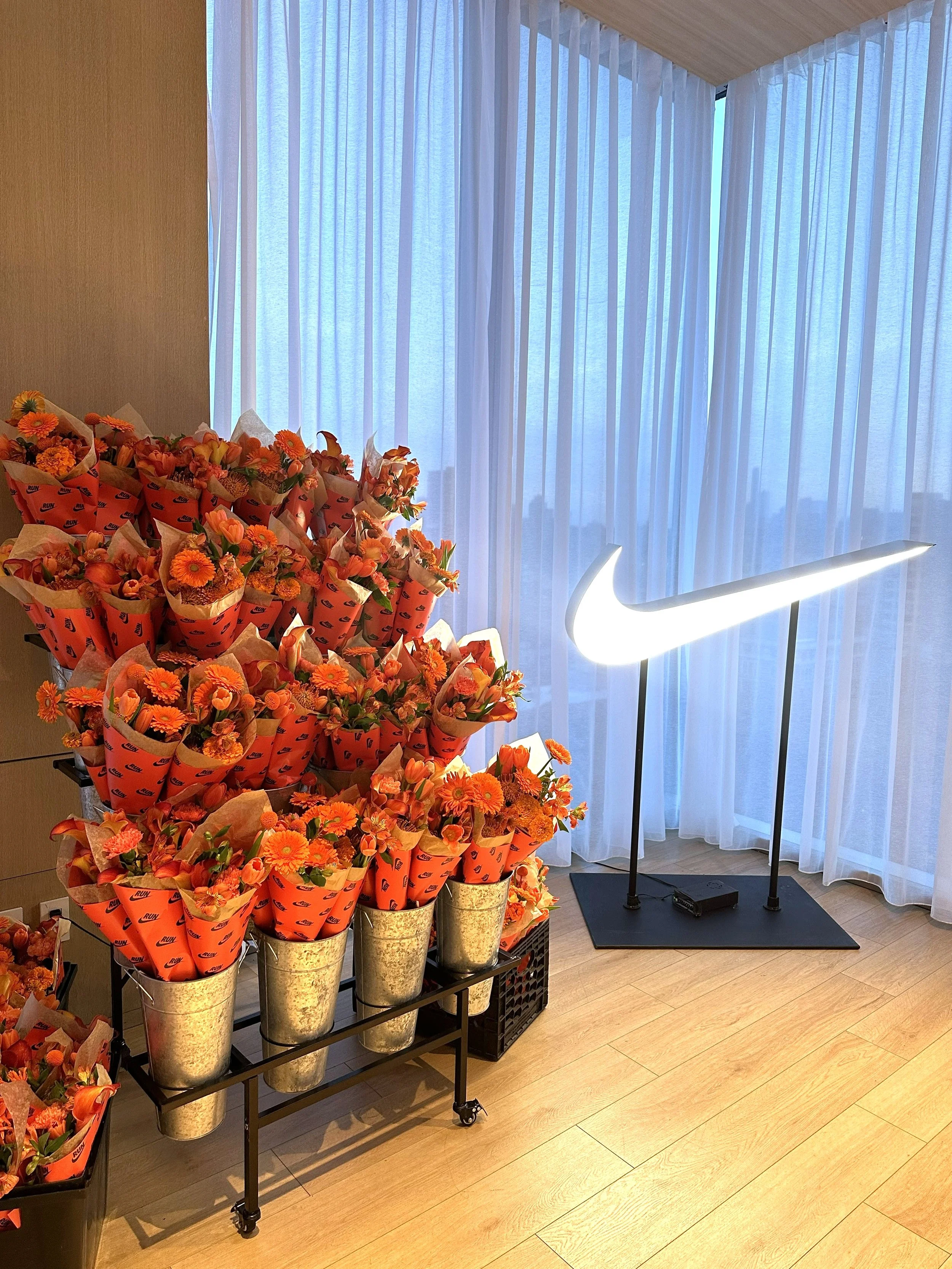 experiential-corporate-event-flowers-florist-brooklyn-nyc (11).jpg