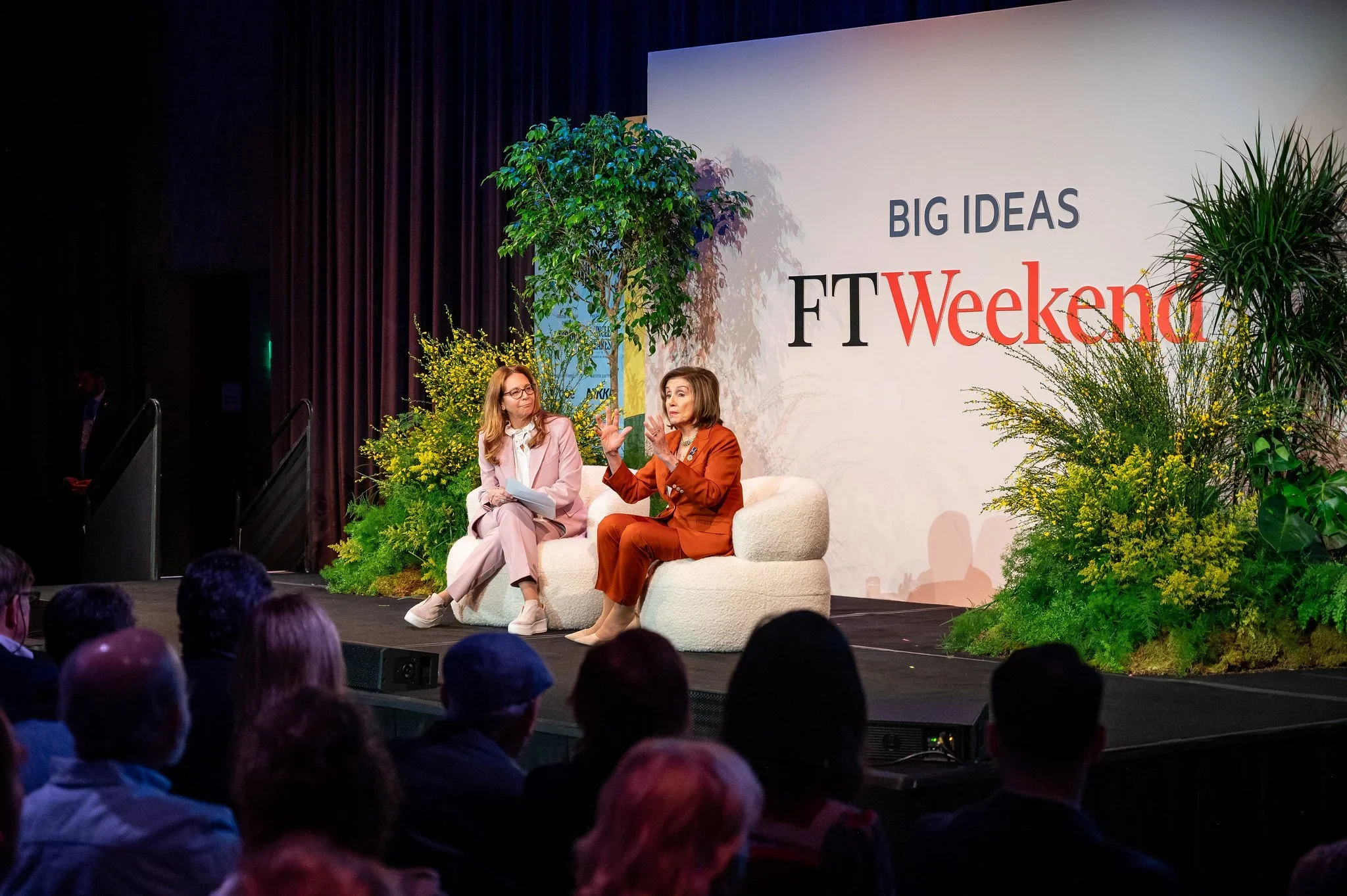 How to Use Custom Floral Design to Make Corporate Events Feel More Elevated