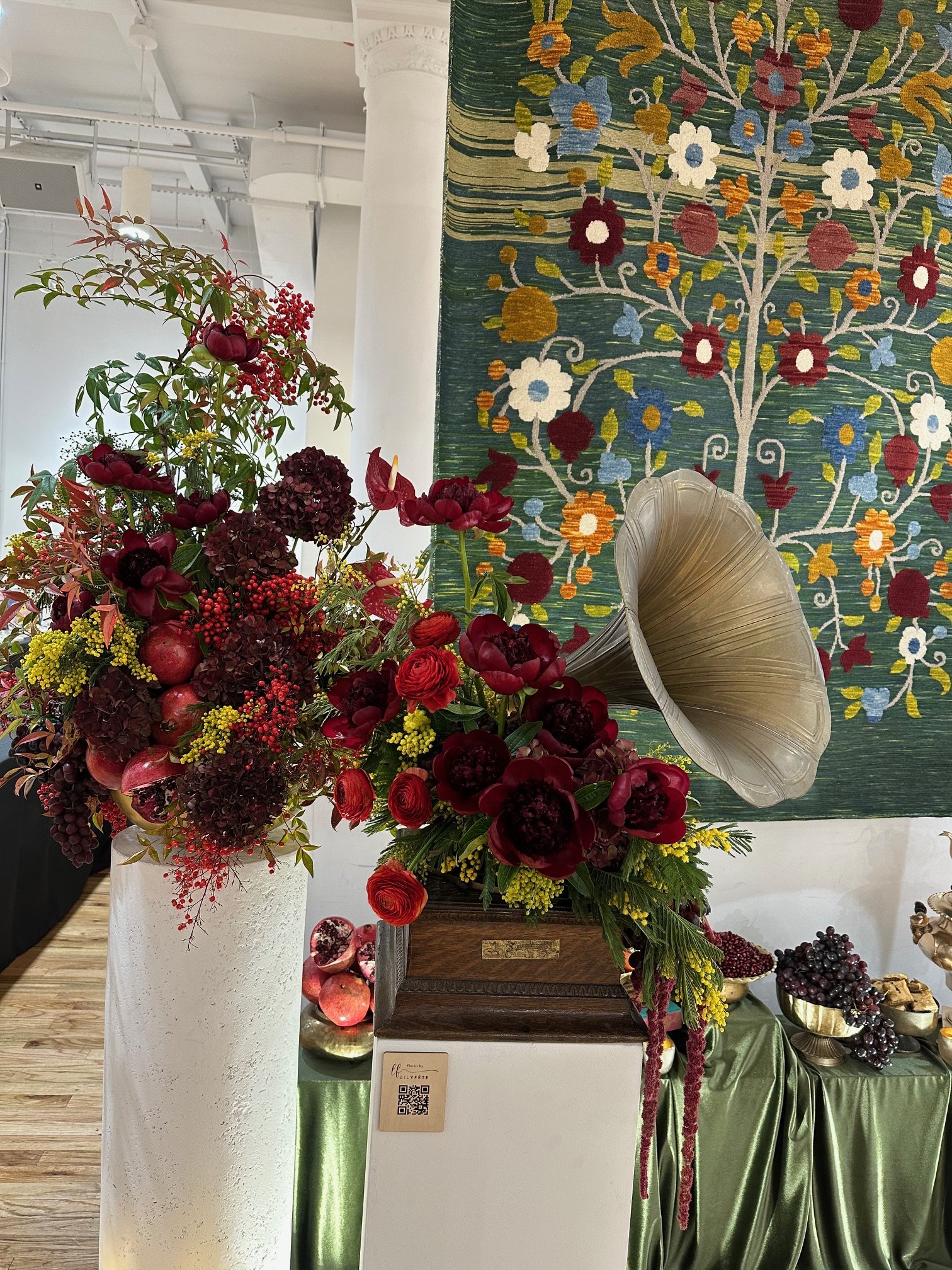 Floral-design-editorial-winter-solstice-event-brooklyn-new-york (4).jpeg