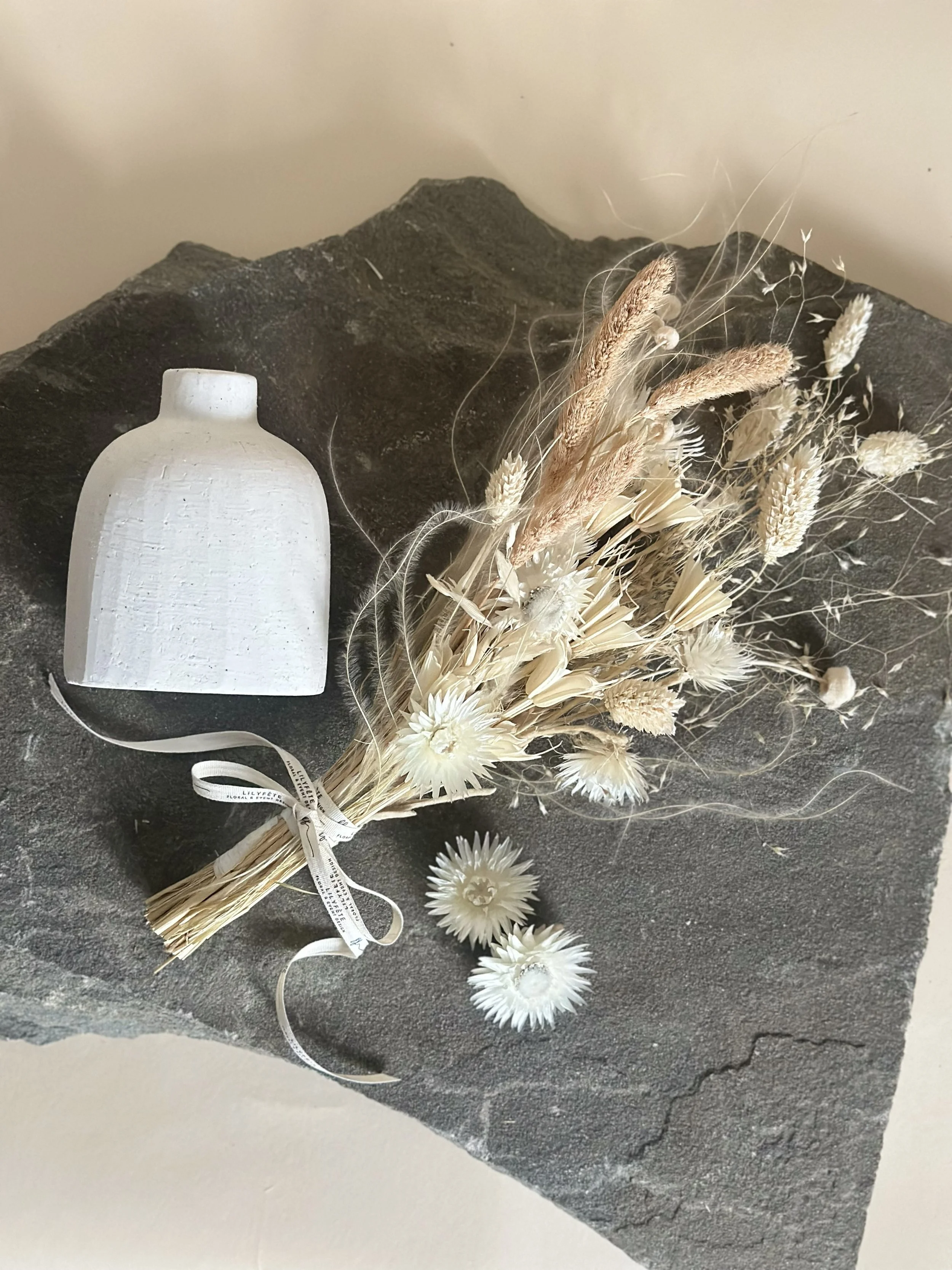 dried-floral-vase-arrangement-preserved (4).jpg