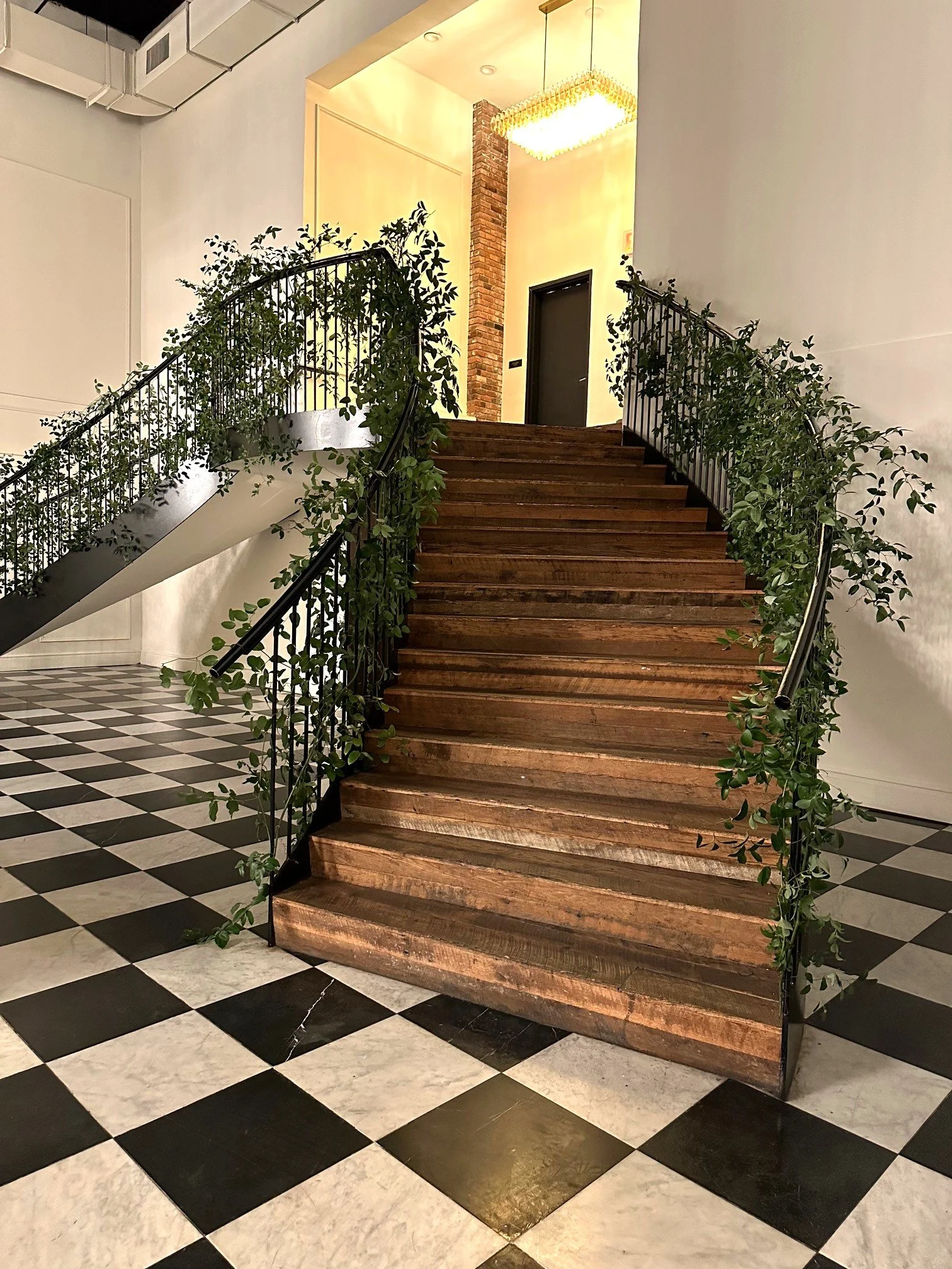 wedding-florist-design-flower-lilyfete-arlo-williamsburg (3).jpeg