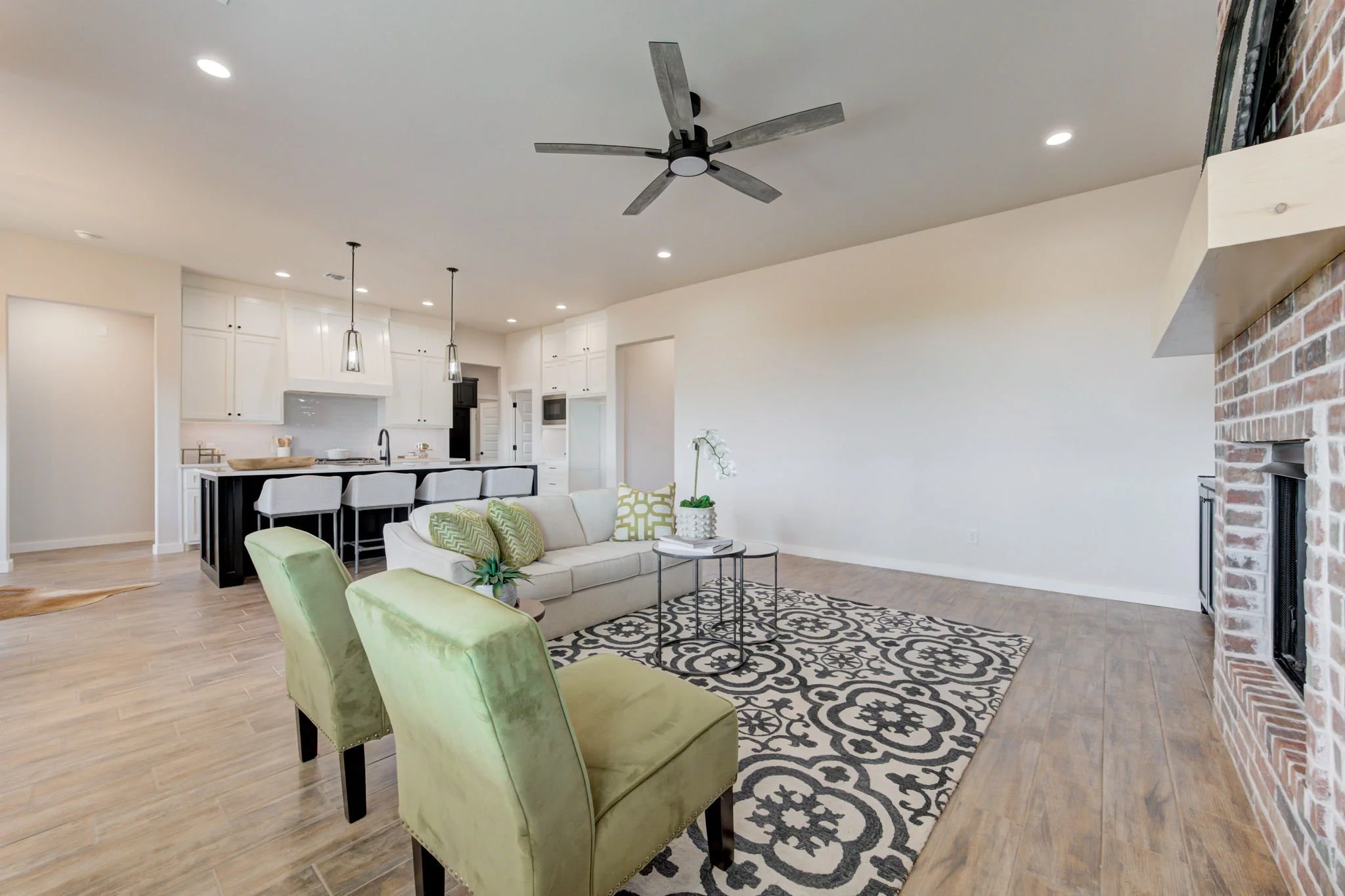 11-web-or-mls-25273 ethan st-11.jpg