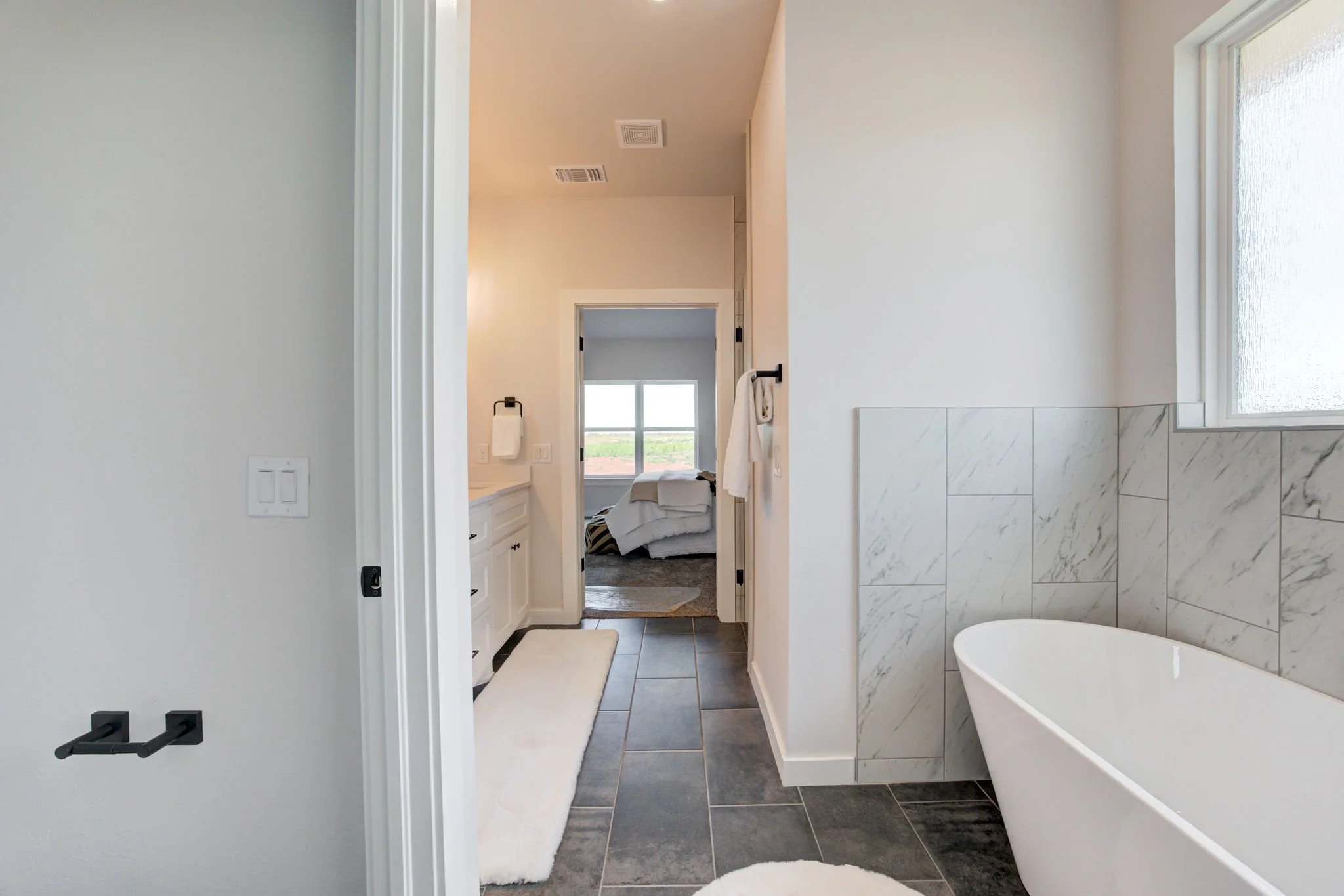 34-web-or-mls-25273 ethan st-34.jpg