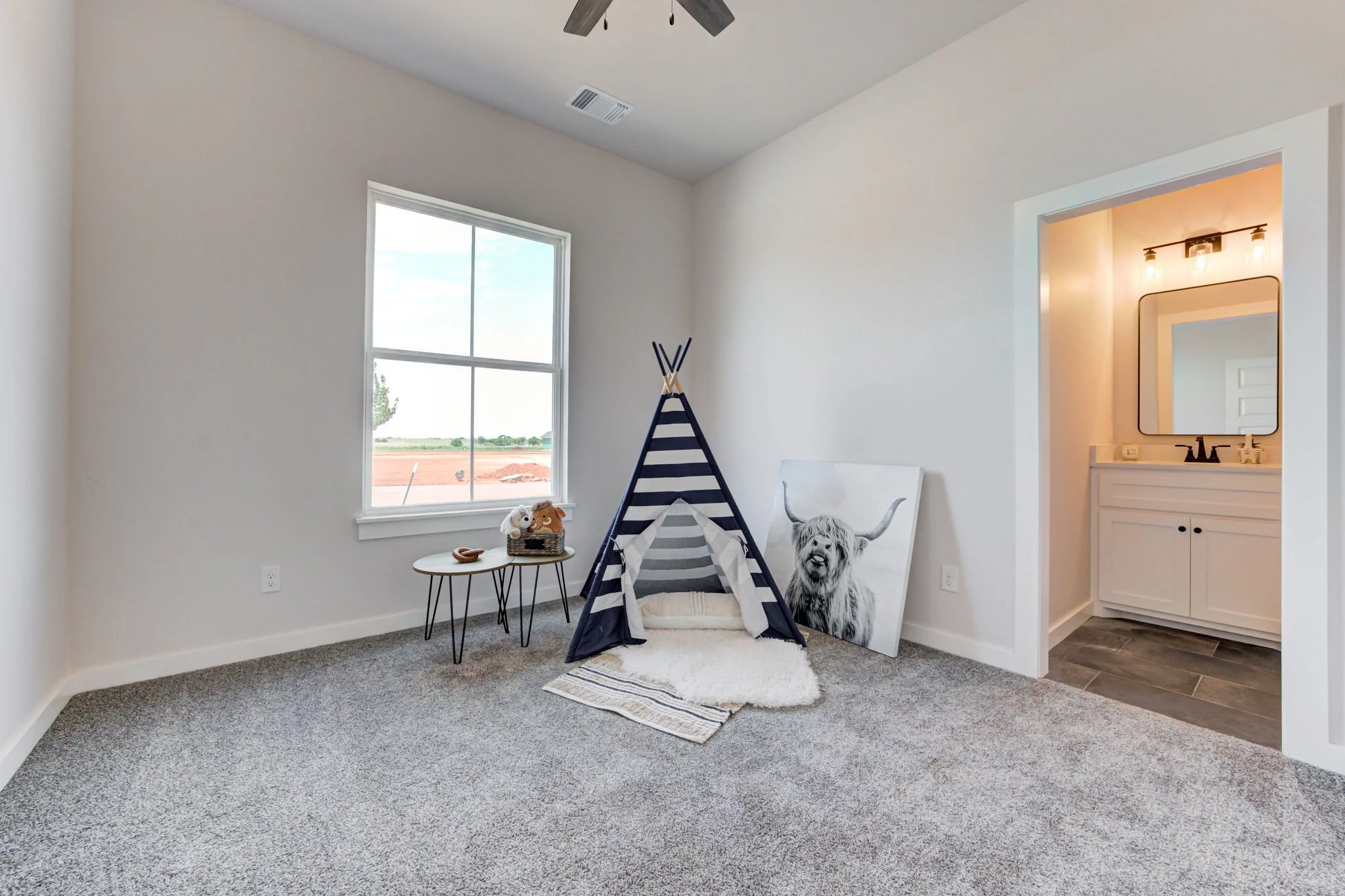 39-web-or-mls-25273 ethan st-39.jpg