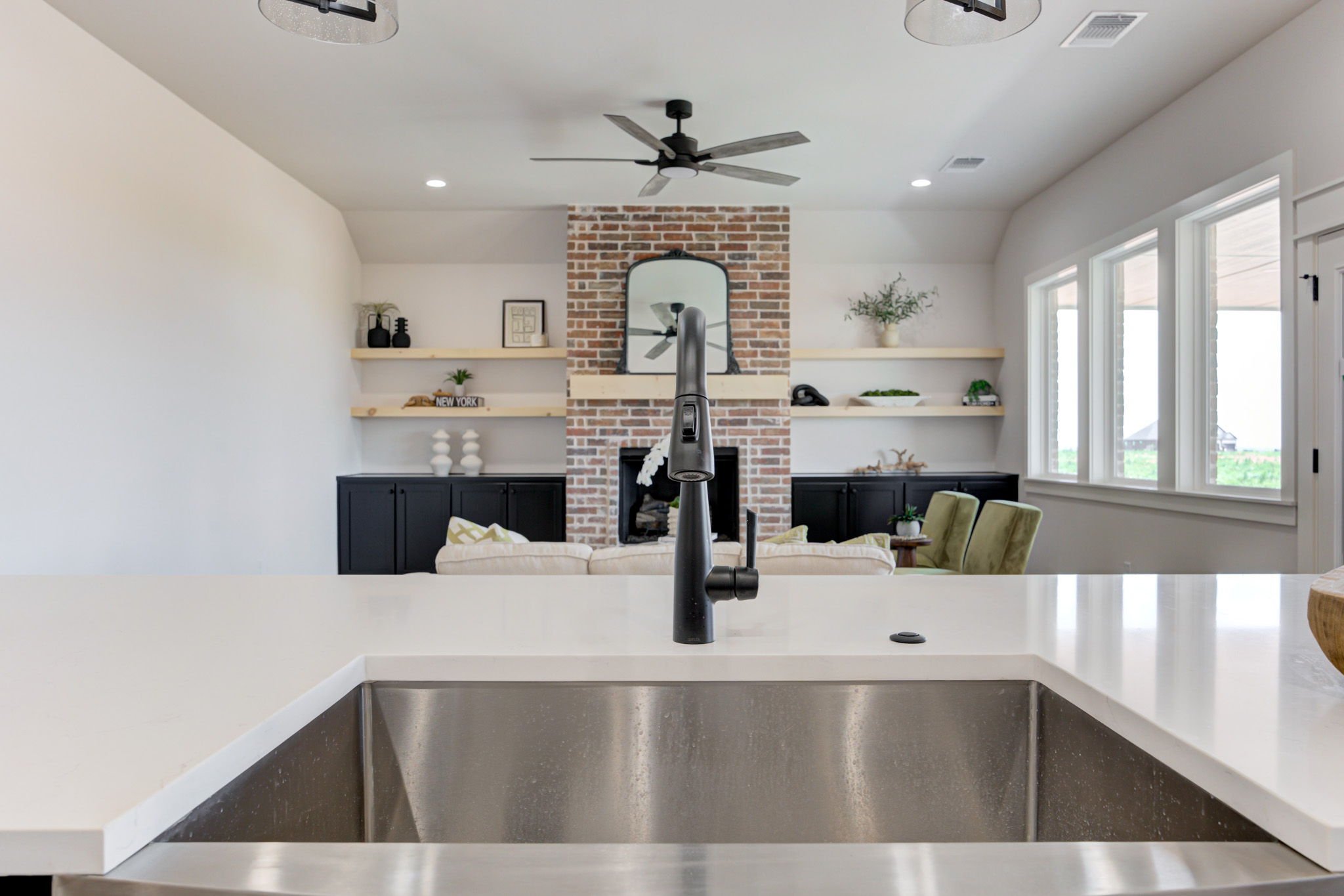 26-web-or-mls-25273 ethan st-26.jpg