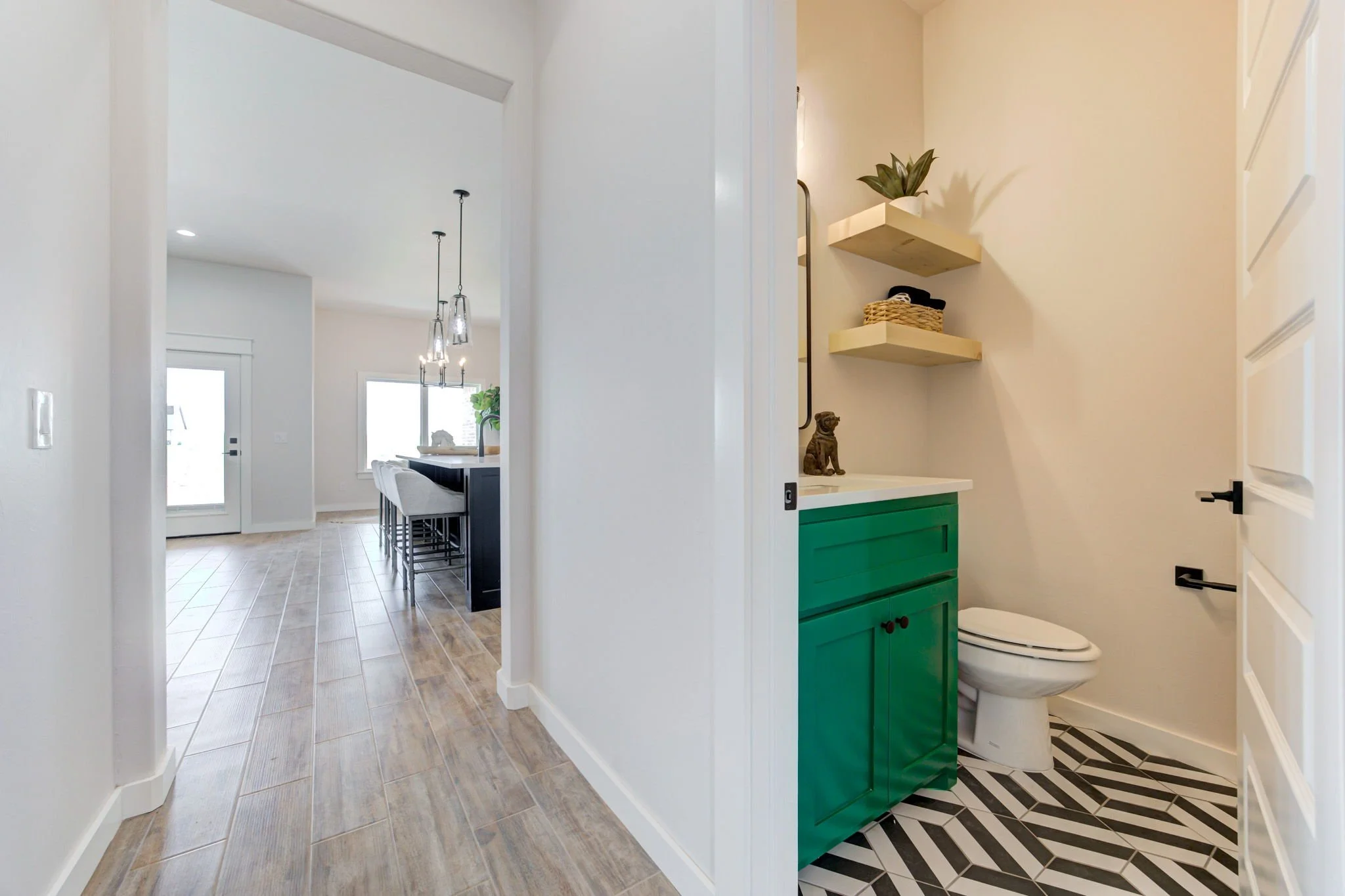 7-web-or-mls-25273 ethan st-7.jpg