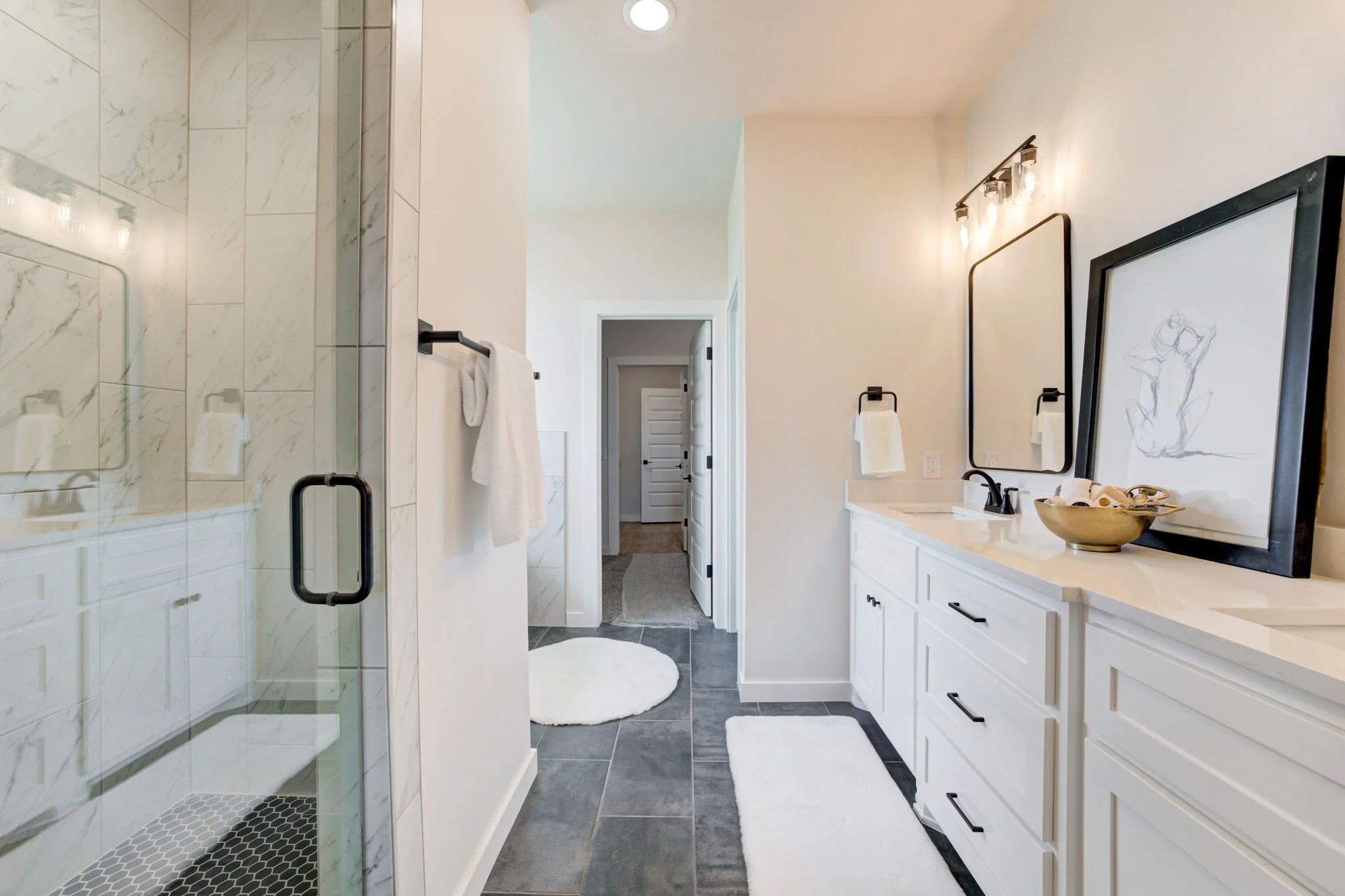 31-web-or-mls-25273 ethan st-31.jpg