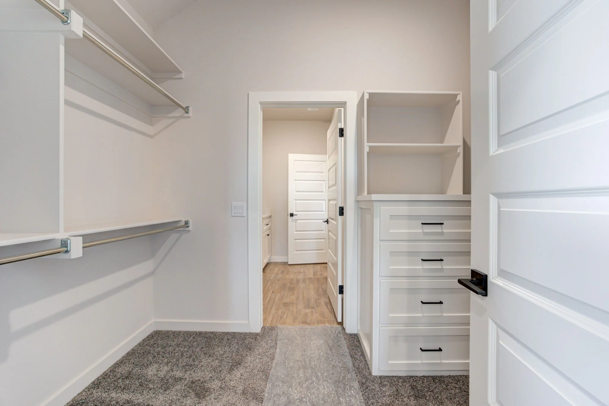 37-web-or-mls-25273 ethan st-37.jpg