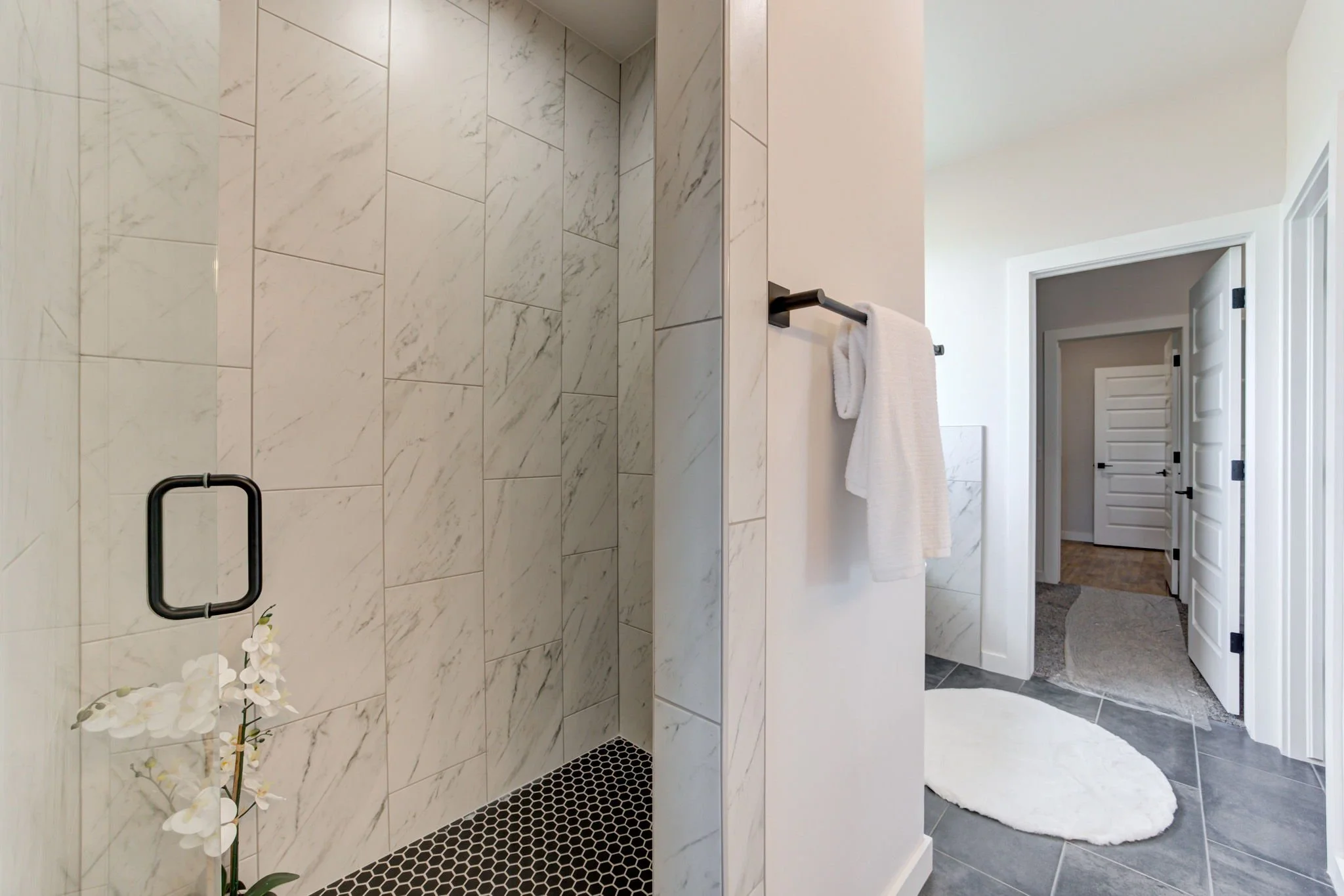 33-web-or-mls-25273 ethan st-33.jpg