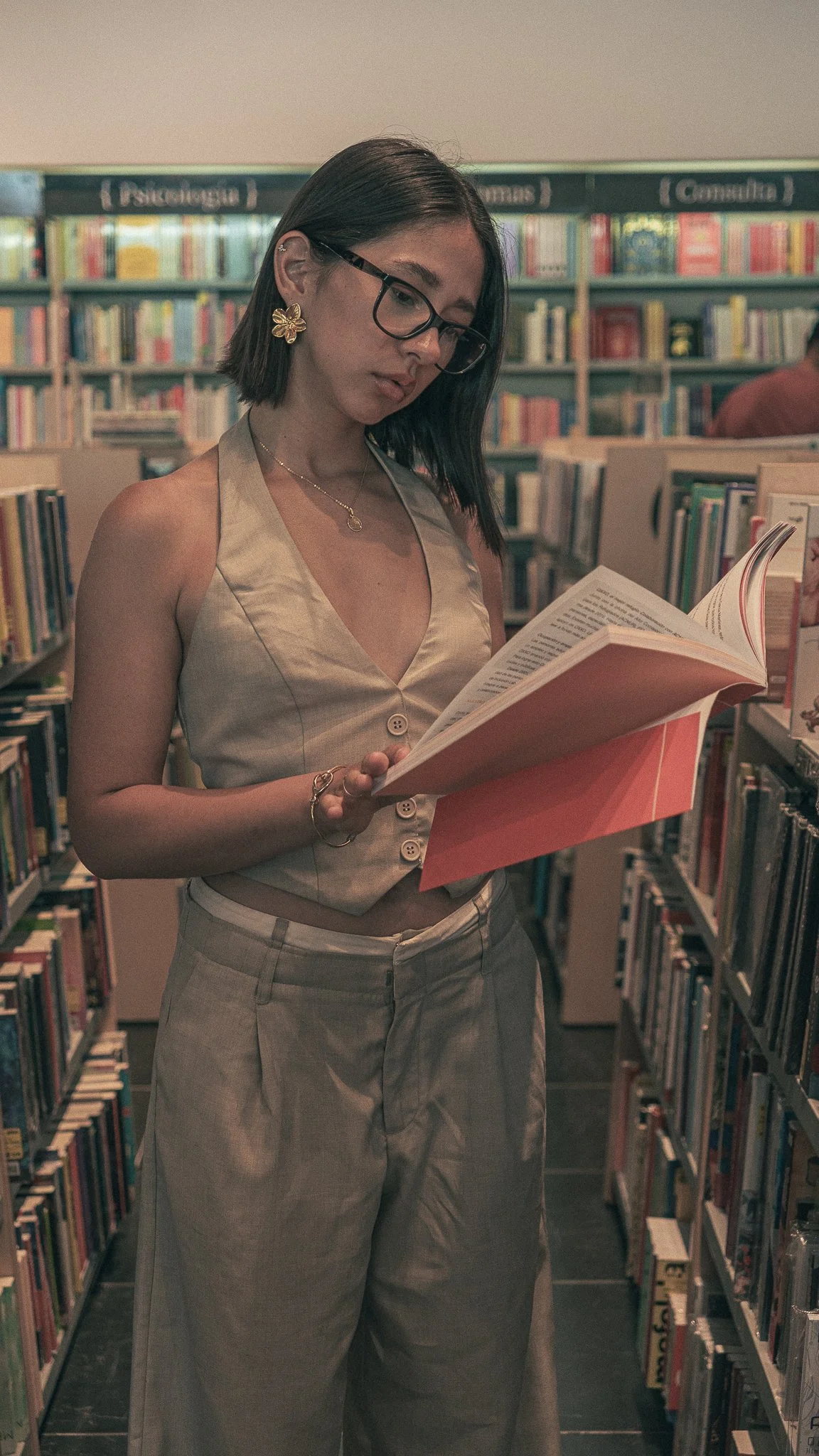 ALEX BOOKWORM-24.jpg