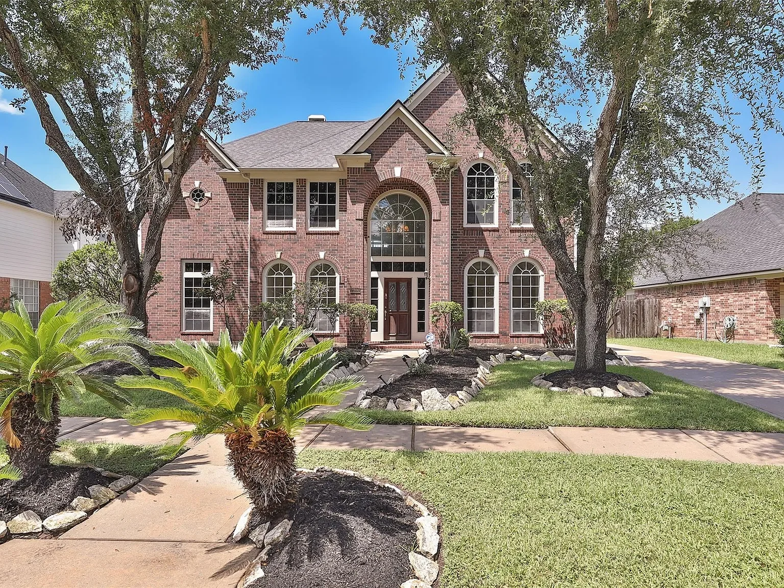2306 Sparrow Branch Court, Sugar Land TX 77479