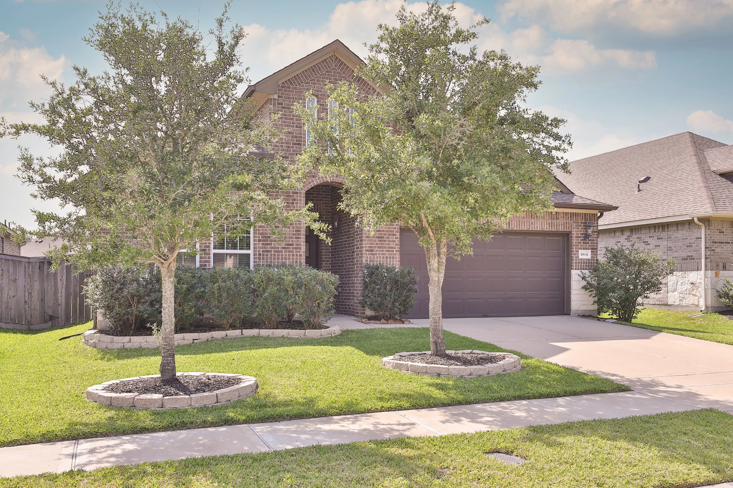 8831ArchRockDr_0004.JPG