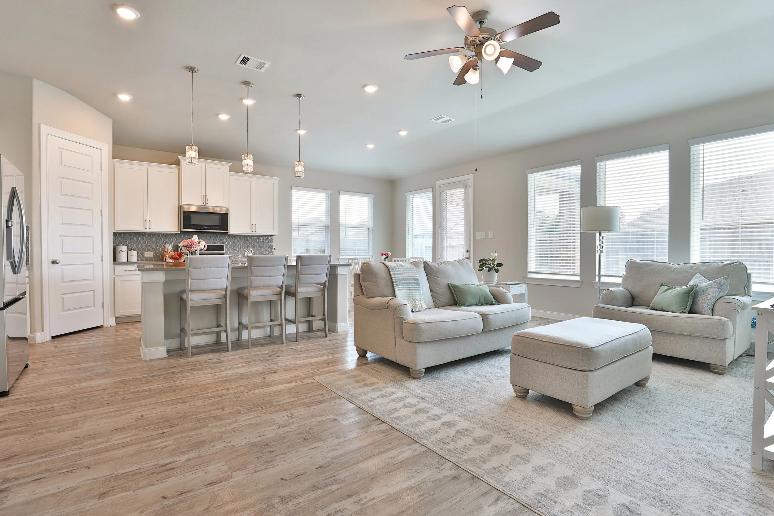 8831ArchRockDr_0014.JPG