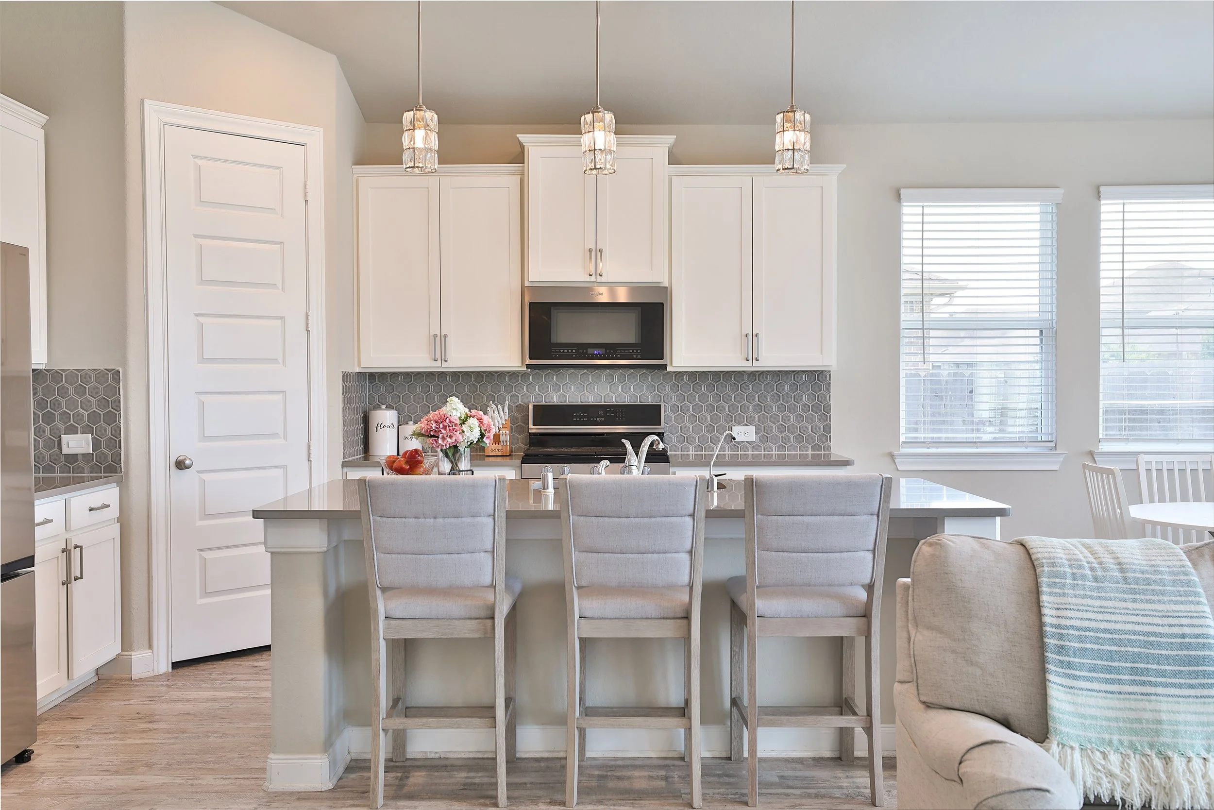 8831ArchRockDr_0015.JPG