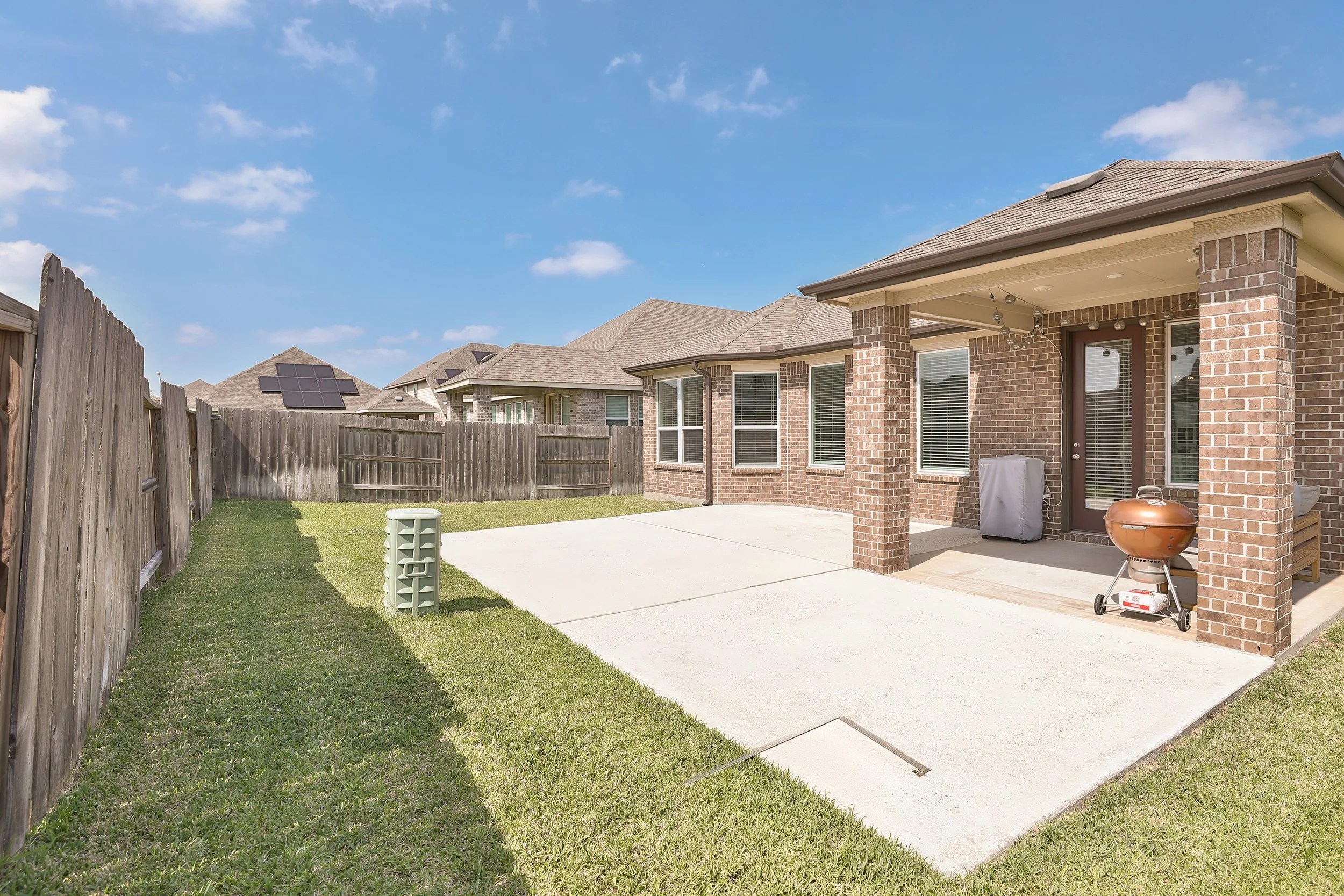 8831ArchRockDr_0030.JPG