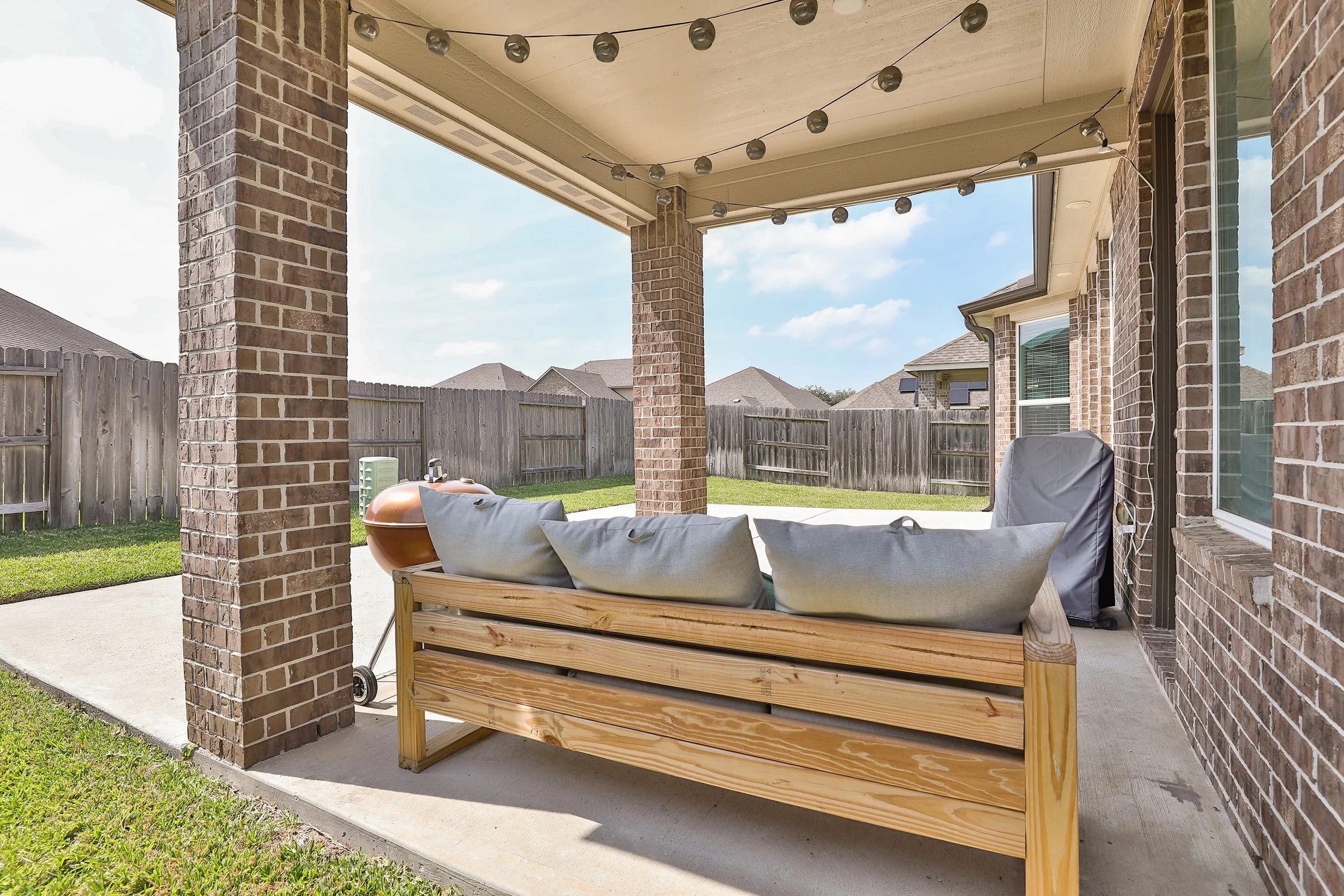 8831ArchRockDr_0032.JPG