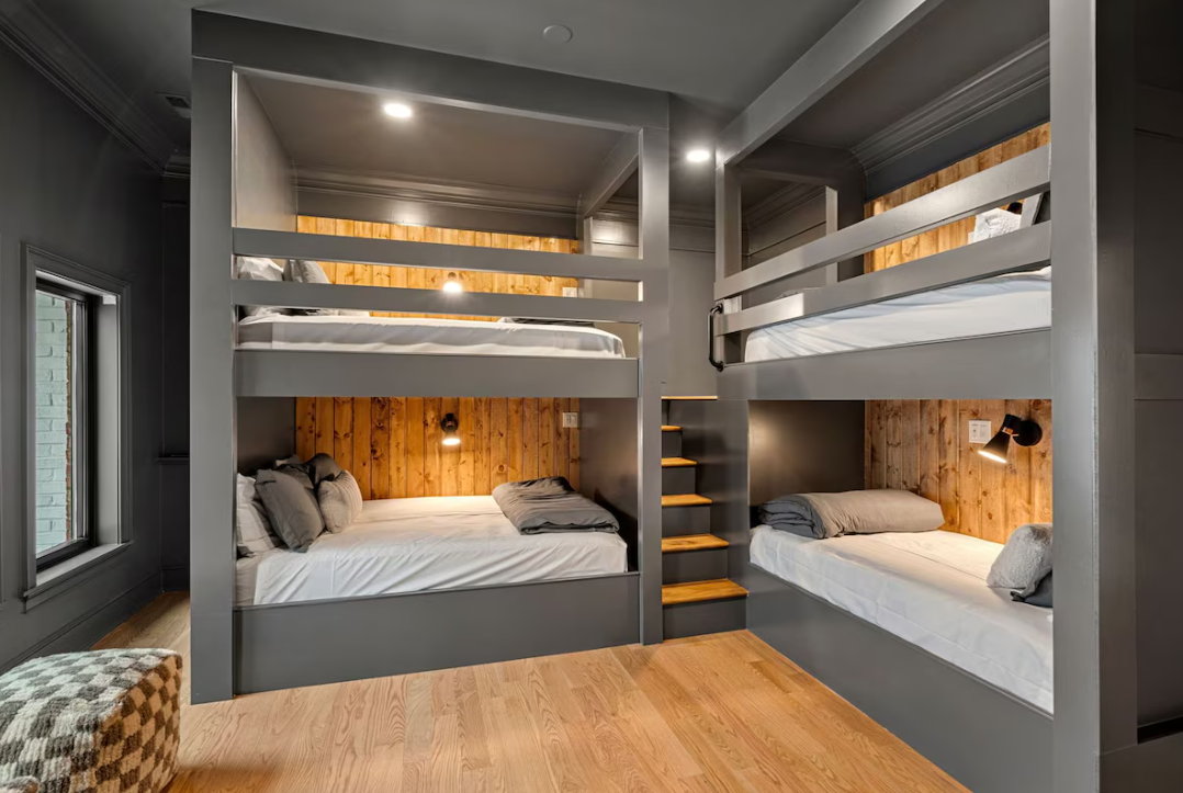 Bunk Room 2nd View.PNG