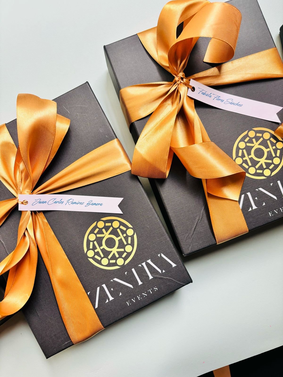 Cajas de regalo corporativos zentiva events 