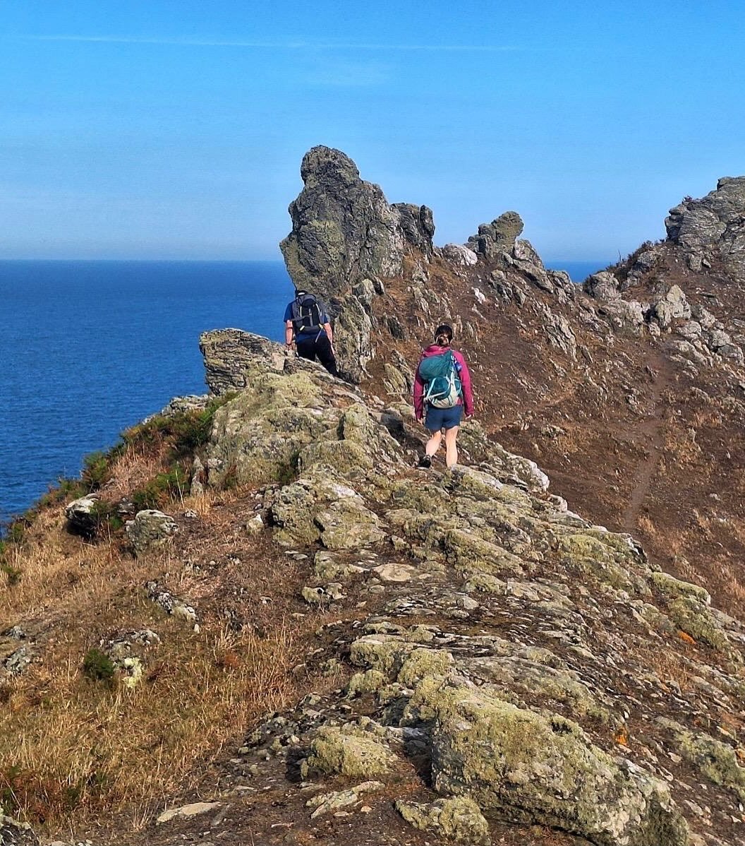 Easy but fun ridge scrambling on lovely dry rock heading down to the lighthouse at Start Point (South Devon coast)
#croydonmountaineeringclub #scrambling #coastalwalks #southdevon #escapelondon