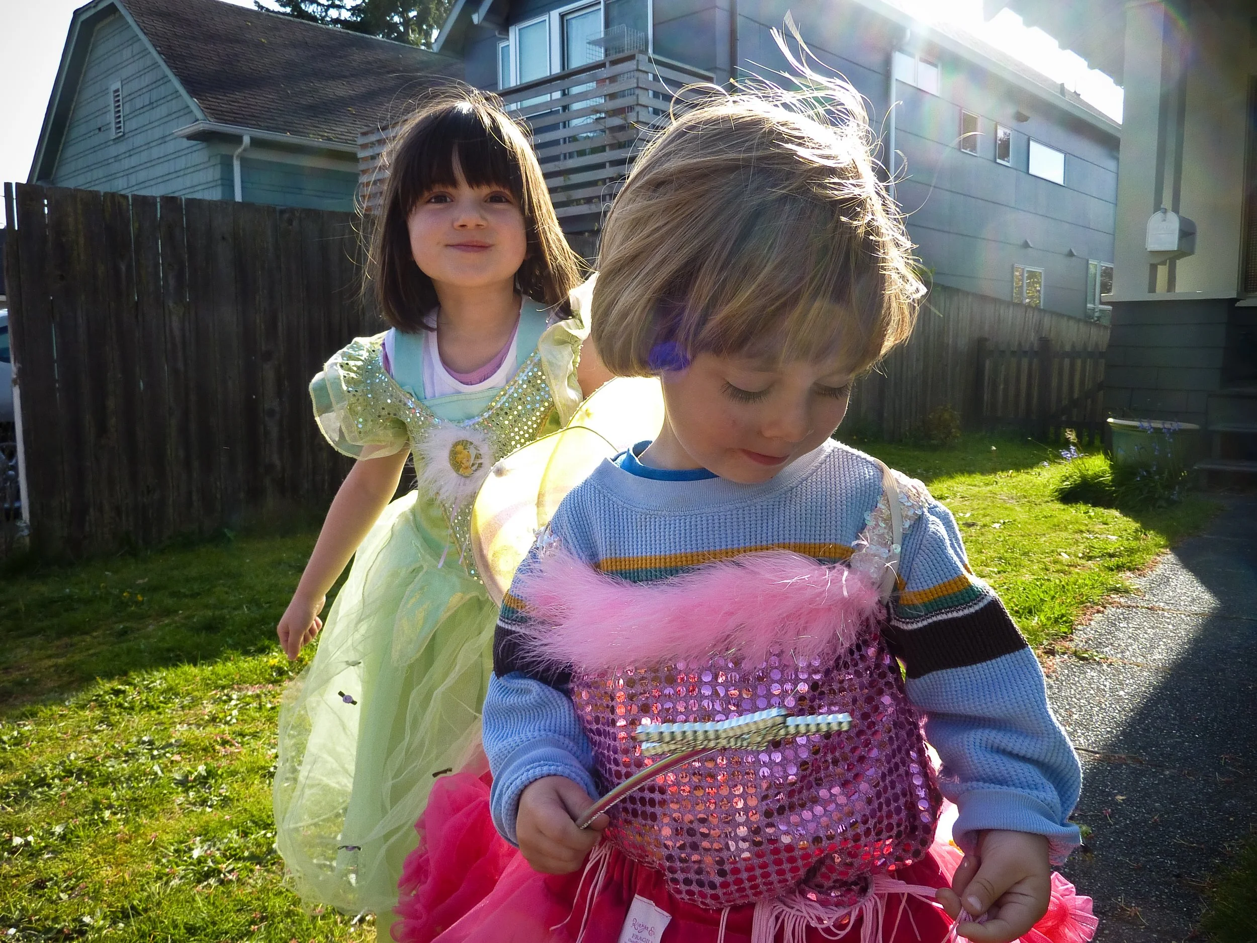 gus-and-naomi-as-fairies_4690824746_o.jpg